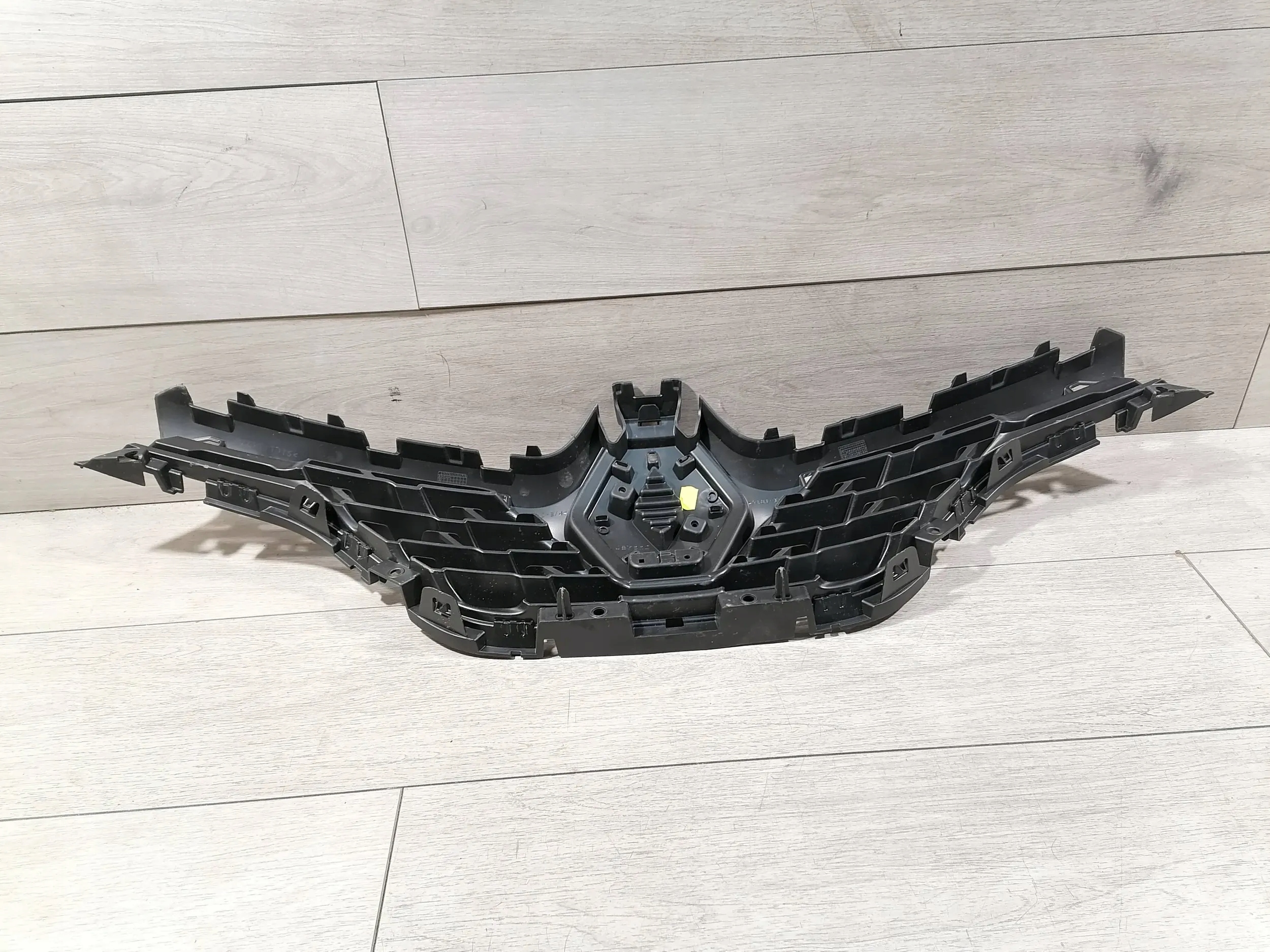 renault oe 623109707R CAPTUR решетка радиатора