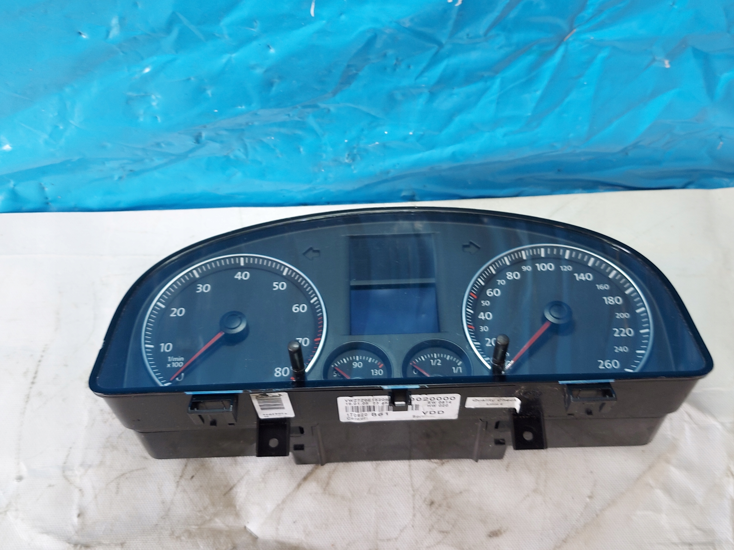 dials clock VW TOURAN 1.6 FSI 1T0920861