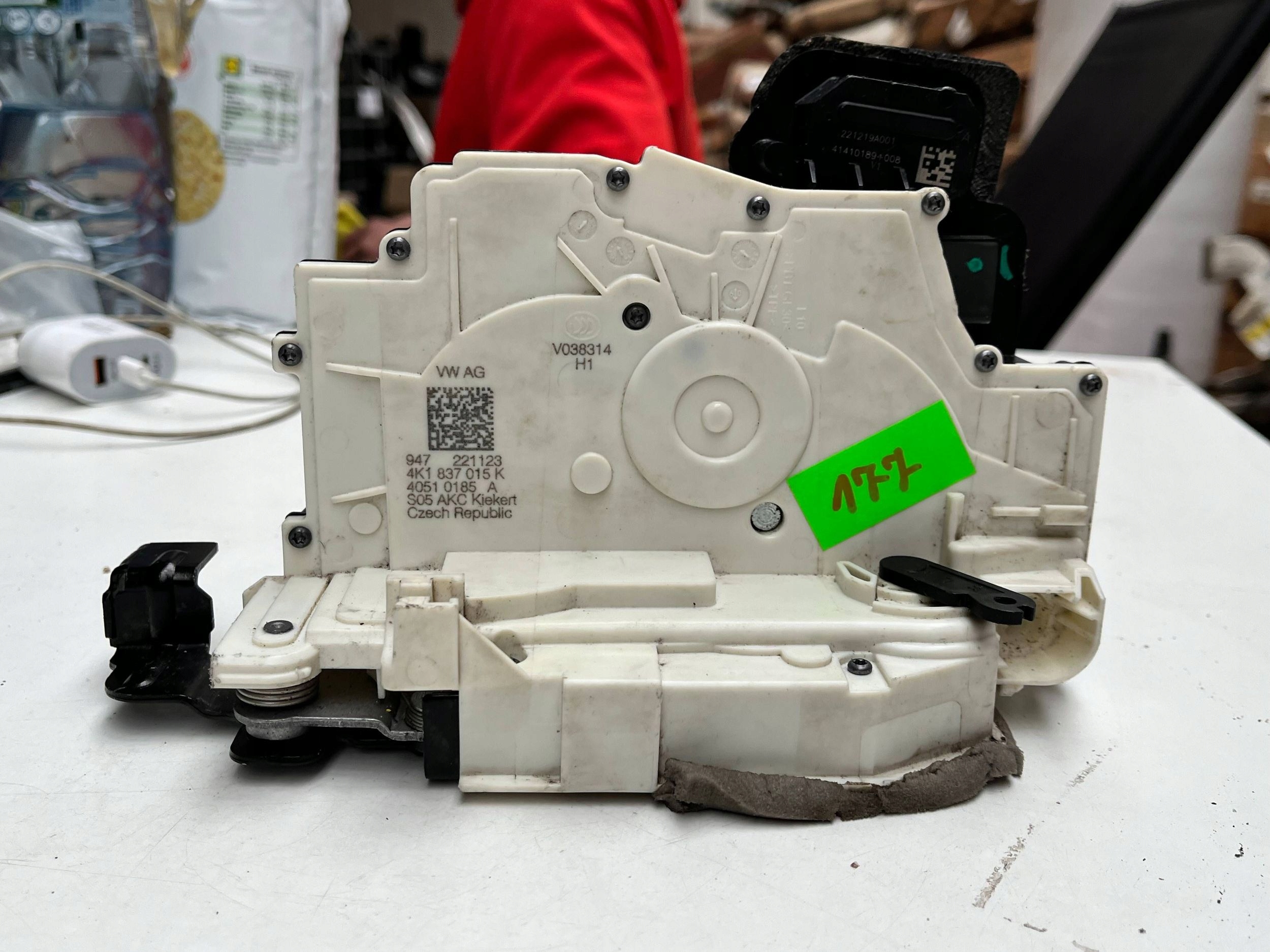 lock door przednich Audi A6 S6 C8 4K 4K1837015K !J