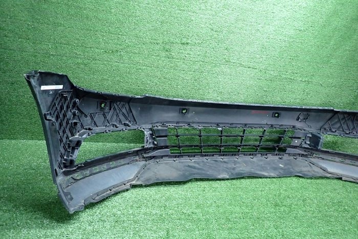 VW PASSAT B8 HIGHLINE 14-19 Frontstoßstange vorne