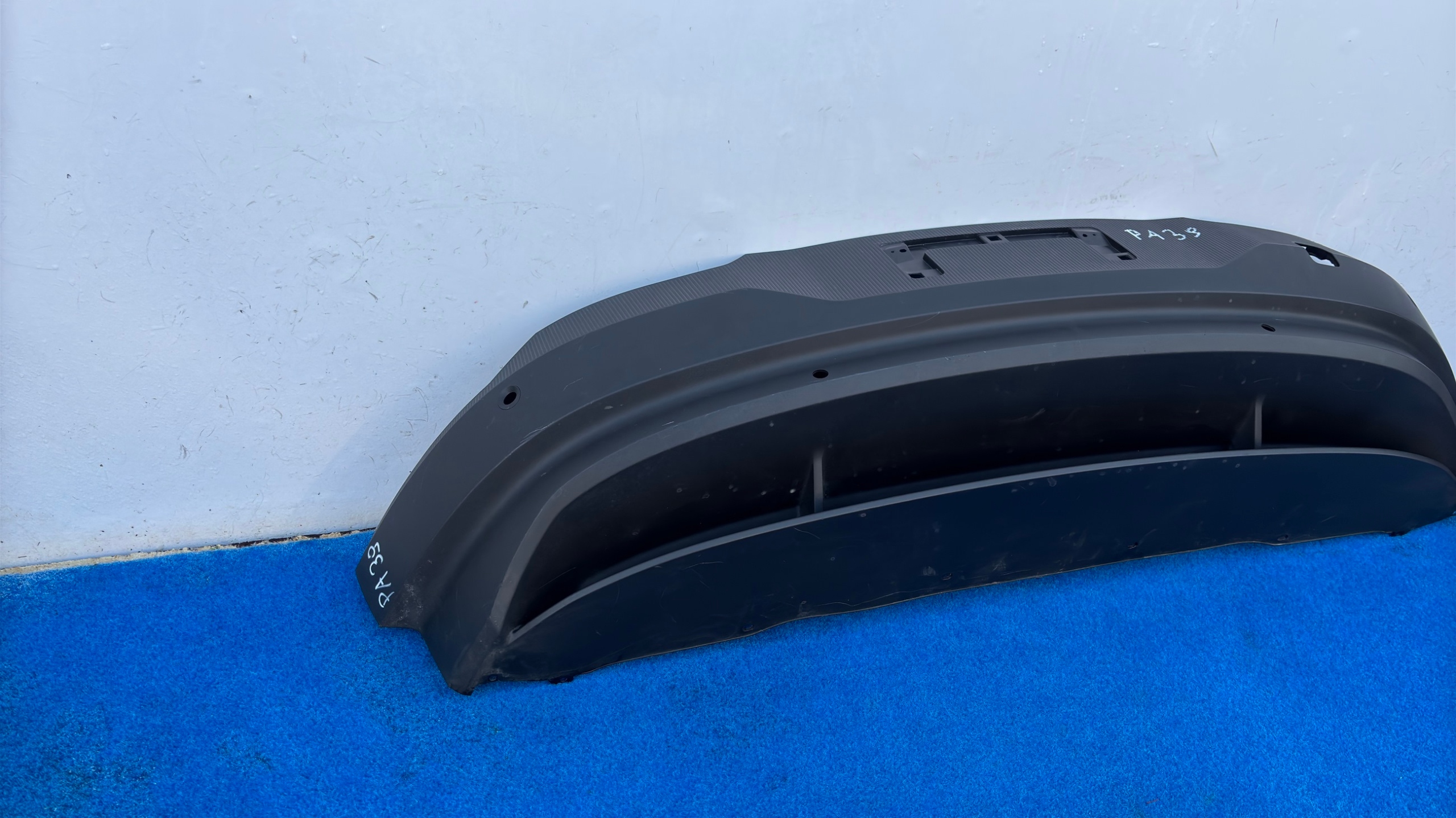 VOLVO EX30 EX-30 lower bumper rear part accessories 31345661 PA39