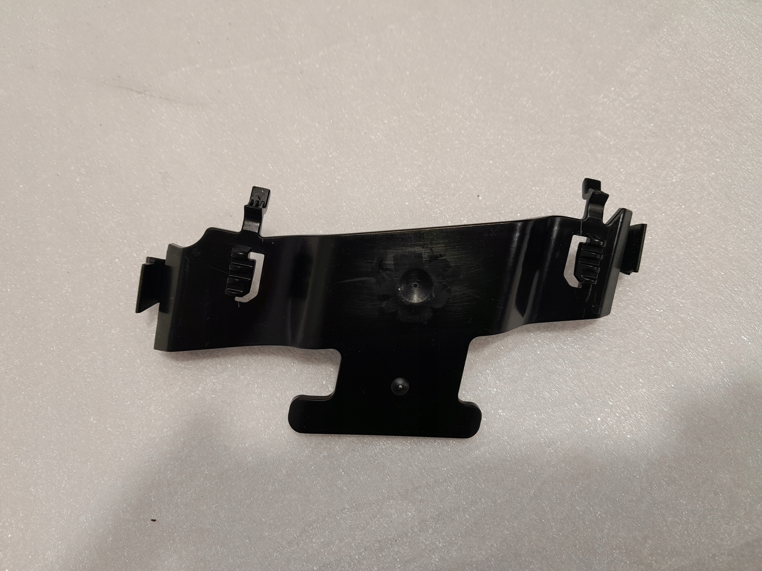 AUDI A4 B9 LIFT bracket covers SLUPKA left front 8W0867191