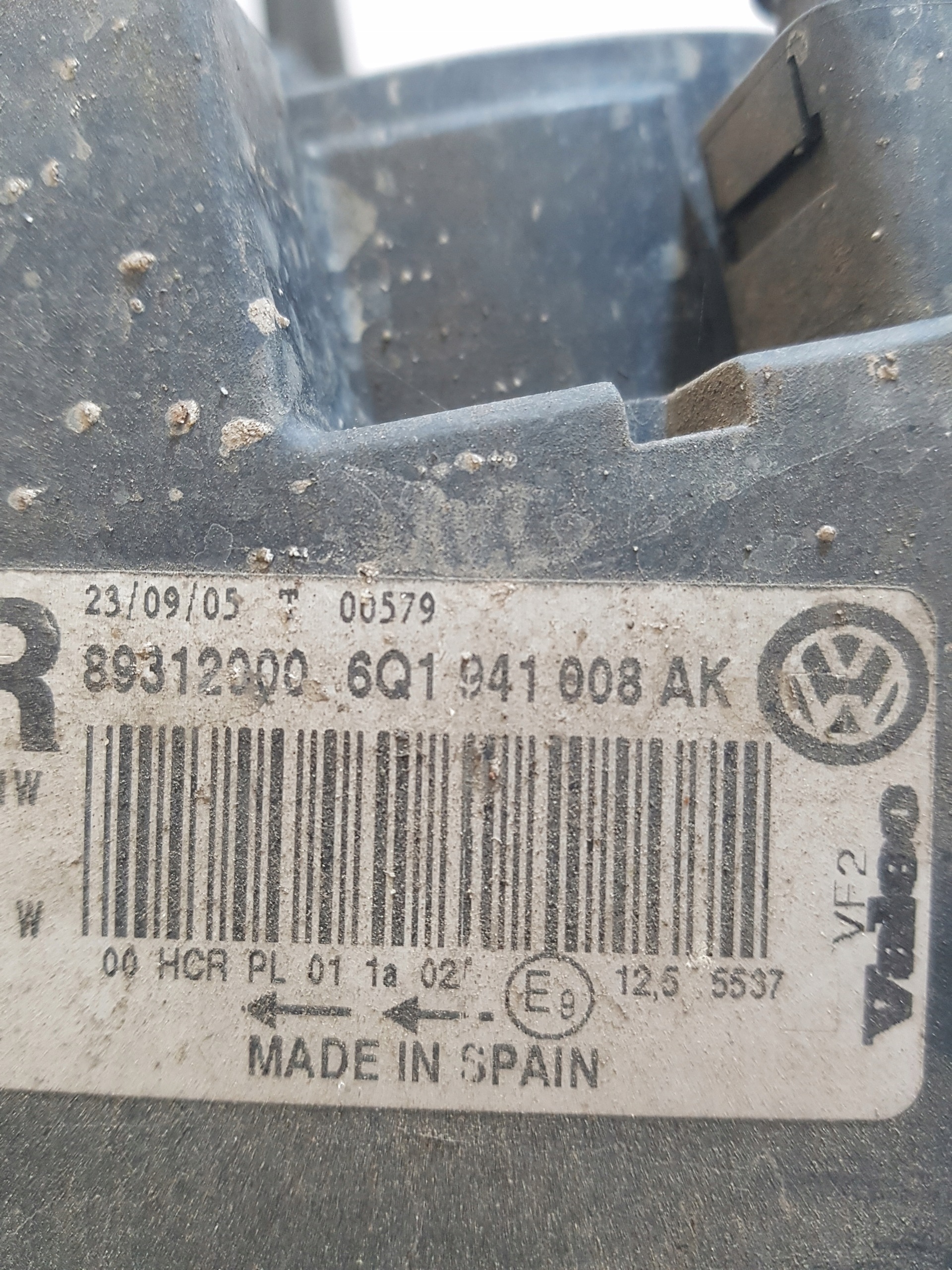 light right front LIFT VOLKSWAGEN POLO 4 6Q1941008AK
