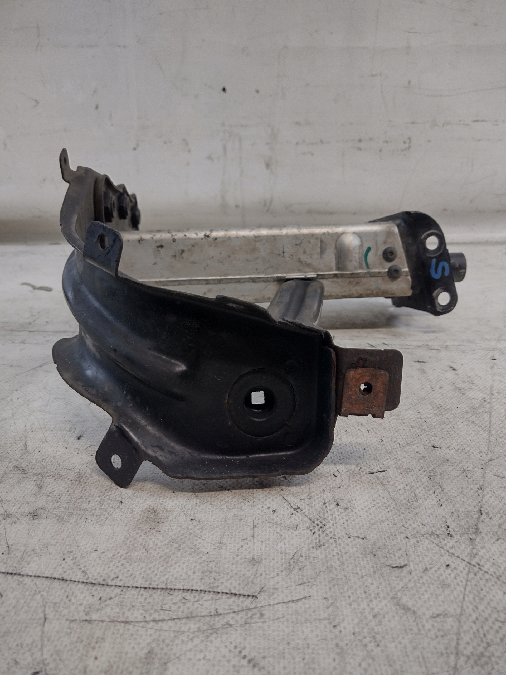 beam tip right front MERCEDES W211