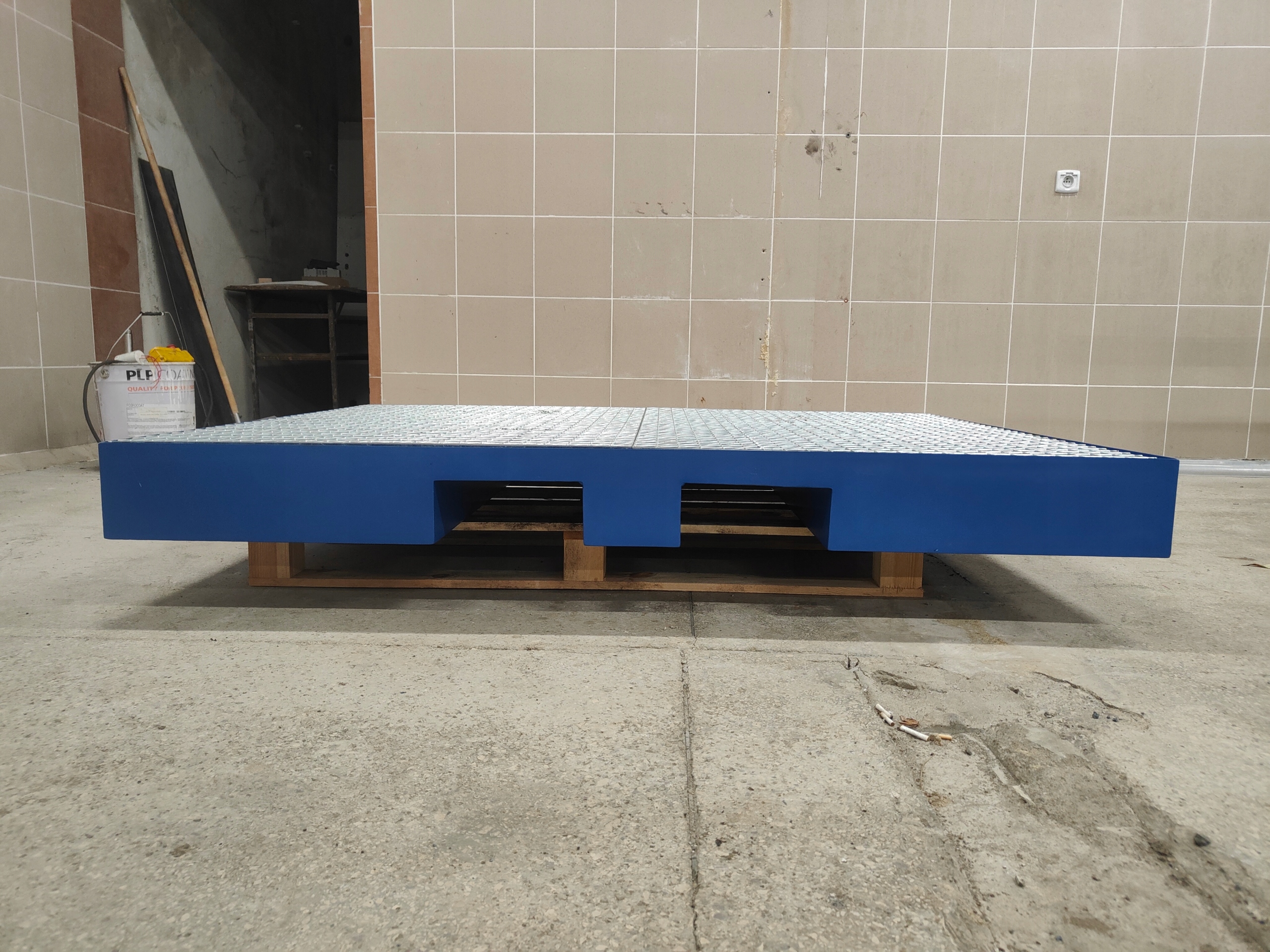 Wanna wychwytowa do obsługi paleciakiem PMW 400 L Marka inna