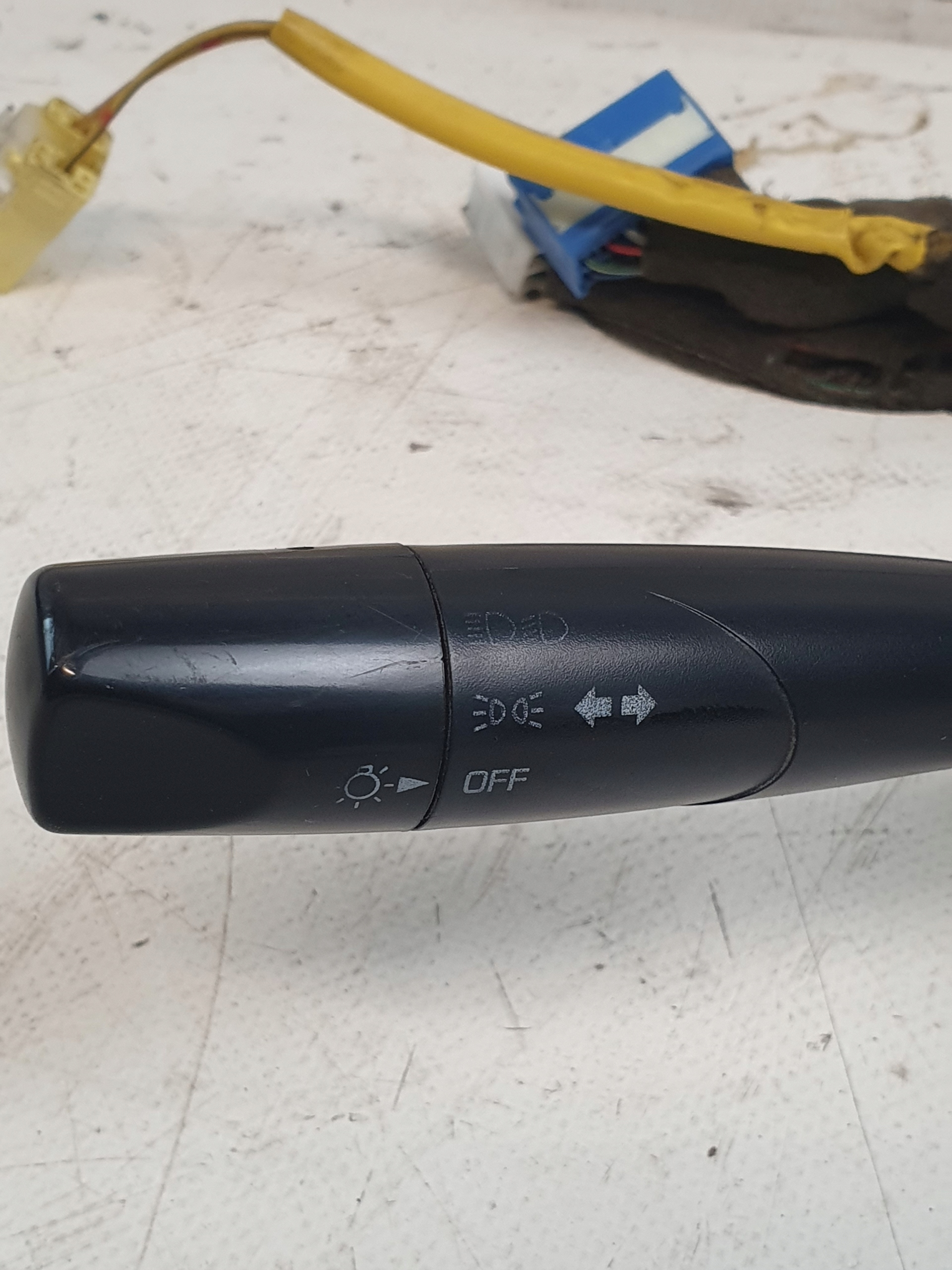 DEVIO LUCI TERGICRISTALLO TERGI OE 175026 MAZDA 323C 94-97r.