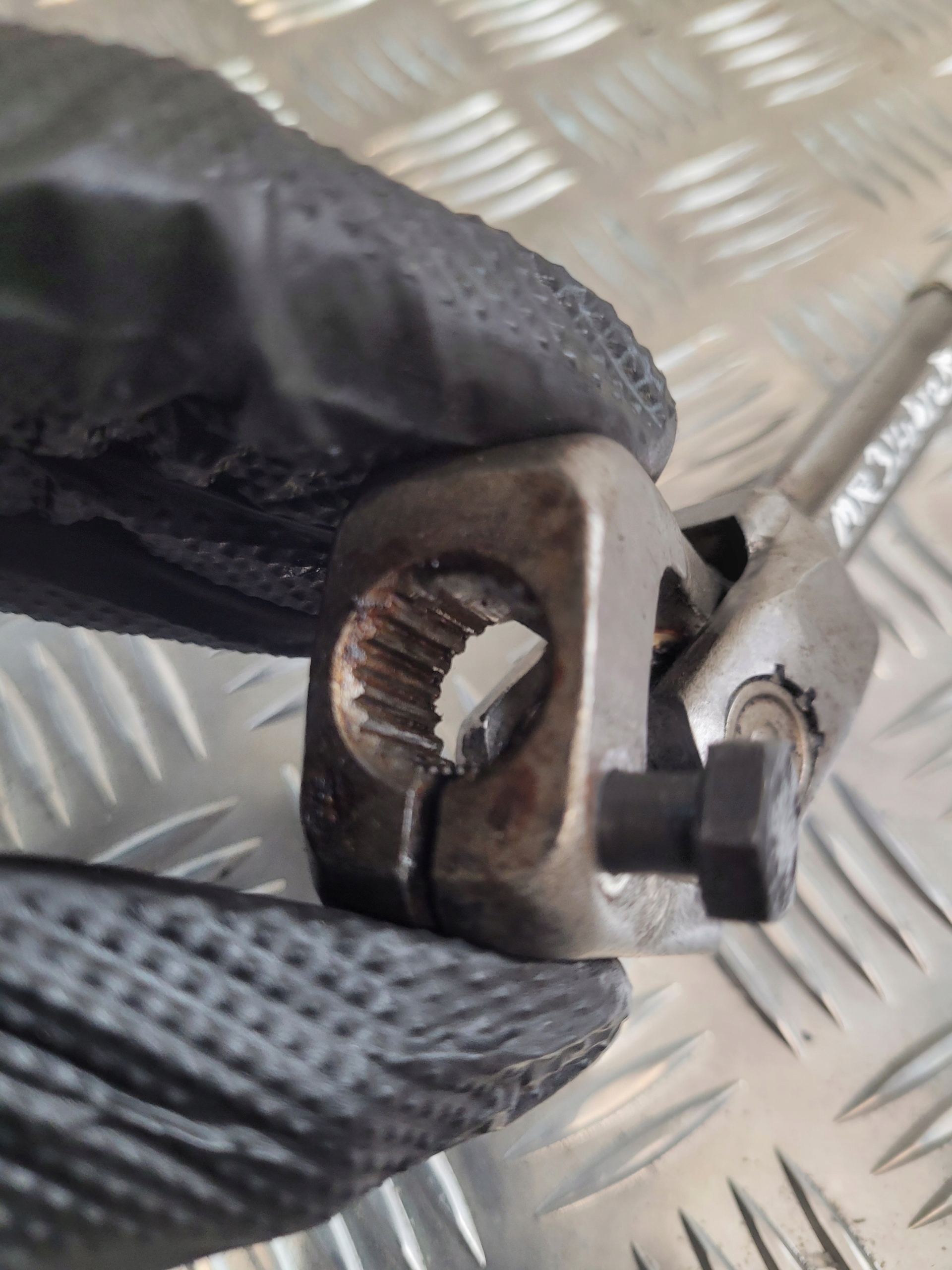 Croix Embrayage Colonne de direction Volant VOLKSWAGEN GOLF IV