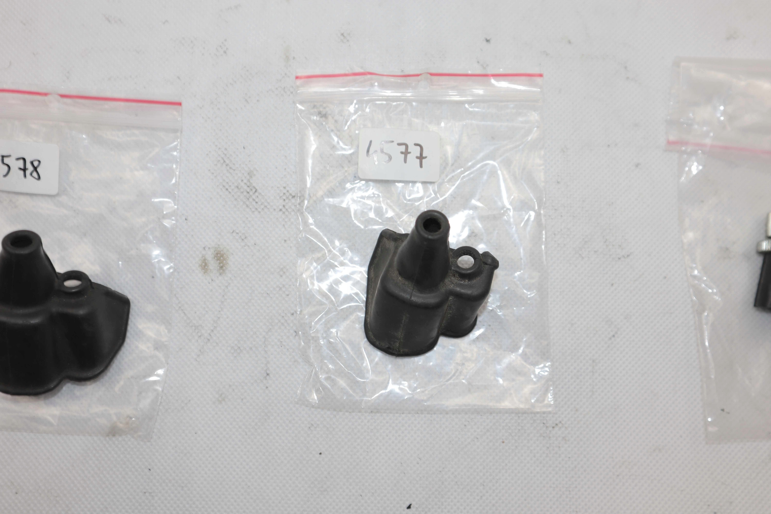 XRV750 AFRICA TWIN TRANSALP 600 650 XLV Klamka Sprzęgła Linka Mocowani Guma Jakość części (zgodnie z GVO) O - oryginał z logo producenta pojazdu (OE)