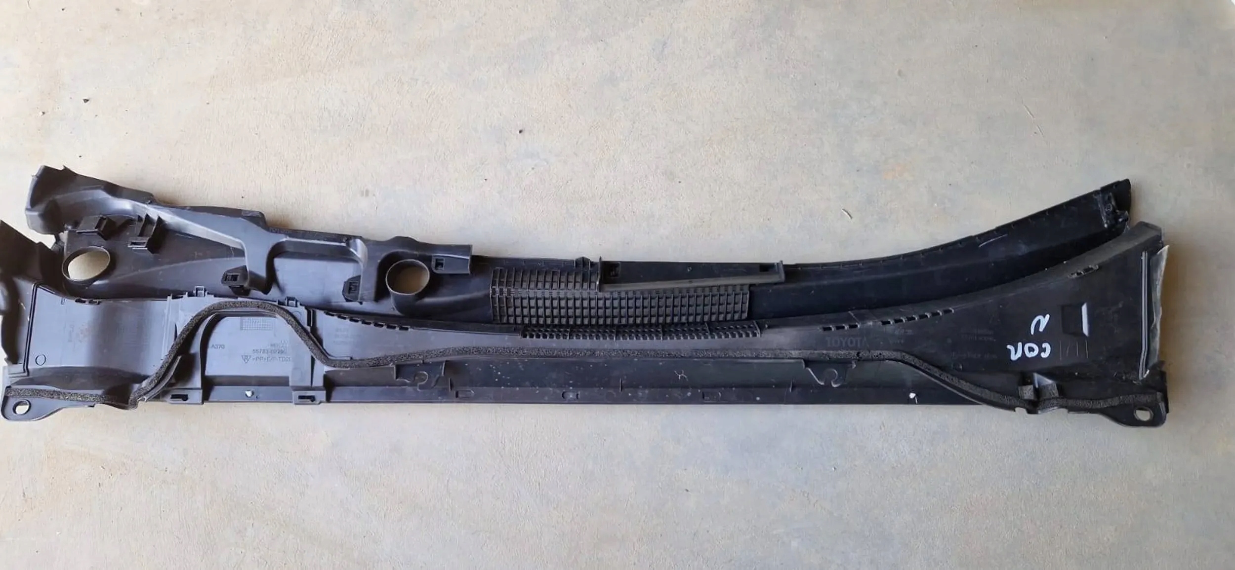 PODSZYBIE PLASTIKOWE TOYOTA COROLLA E21 Typ samochodu Samochody osobowe