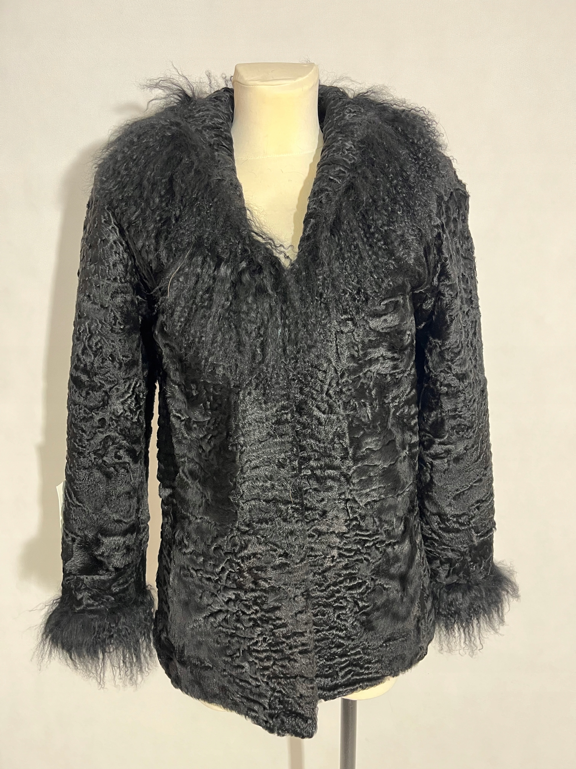 Futro Naturalne z Karakuł Karakuły 108