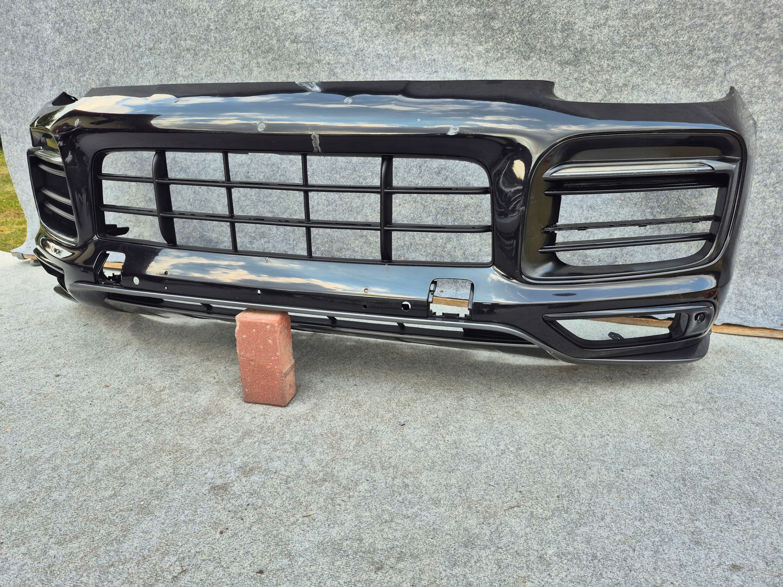 PORSCHE CAYENNE 9Y0 GTS SPORT DESIGN ZDERZAK PRZÓD Typ samochodu 4x4/SUV Samochody osobowe