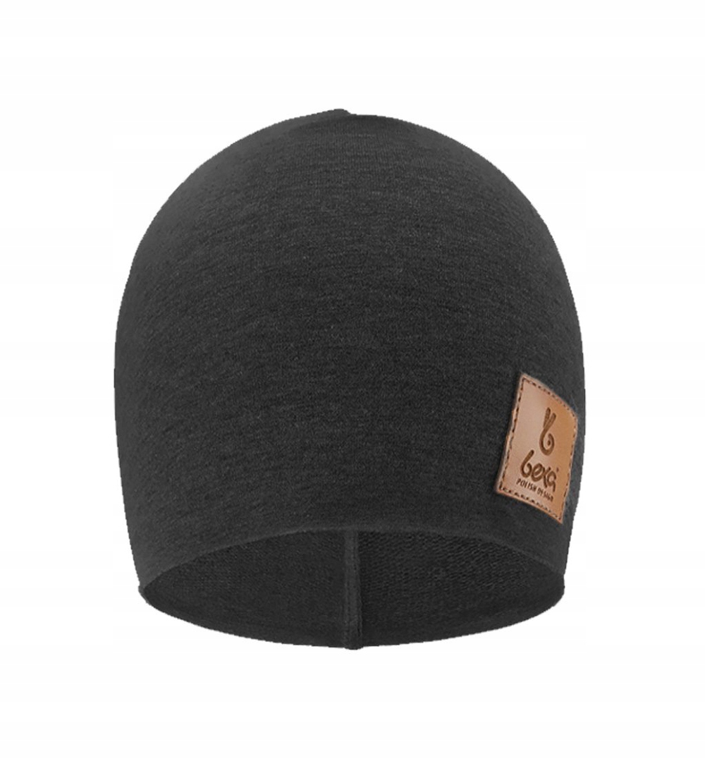 

TuSzyte | Czapka Basic, czarna,PL R.50