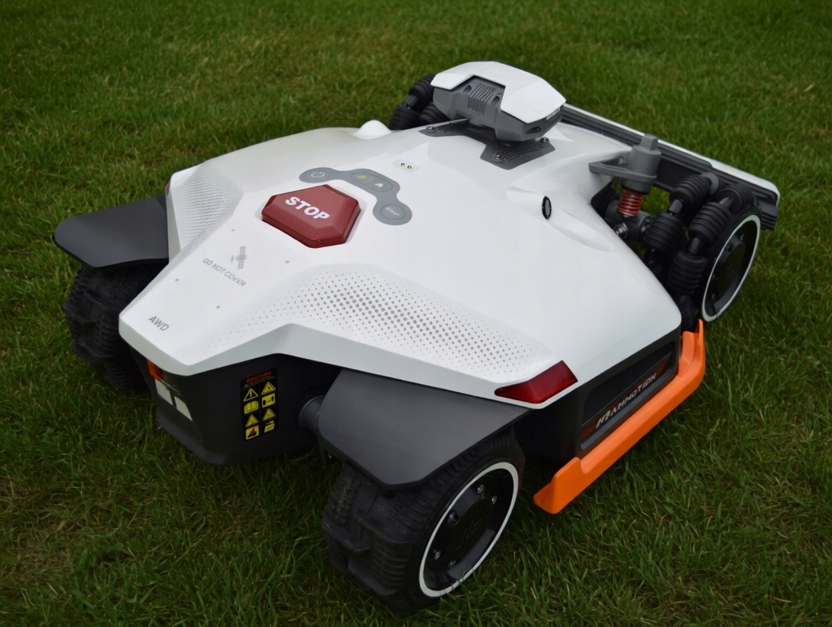 Mammotion Luba 2 Awd błotniki tył