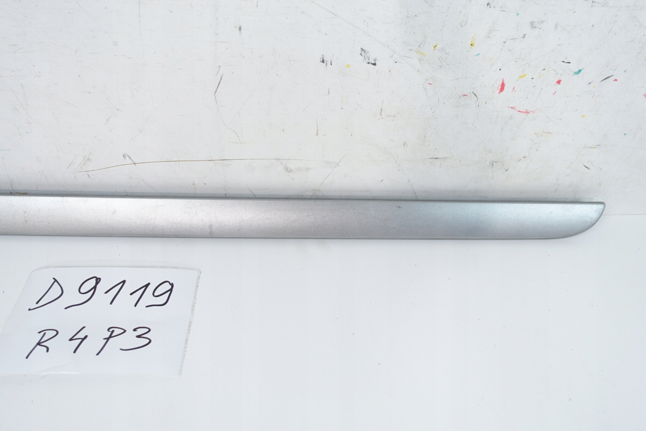 moulding side lower left front MERCEDES VITO W639 A6396909925