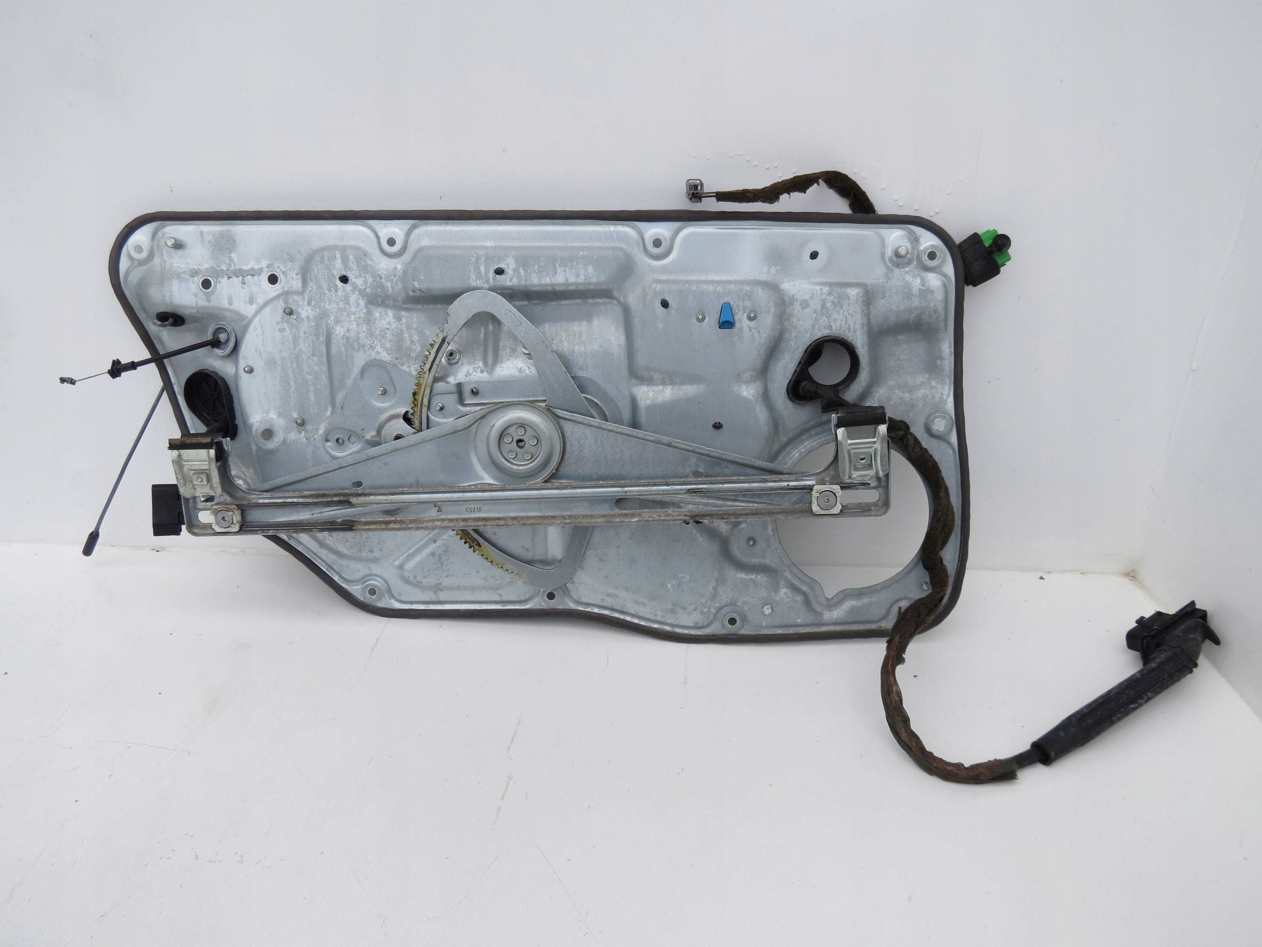 window regulator right front VOLVO V70 lll 3.2 B R6 243 KM 07-16r 30661066