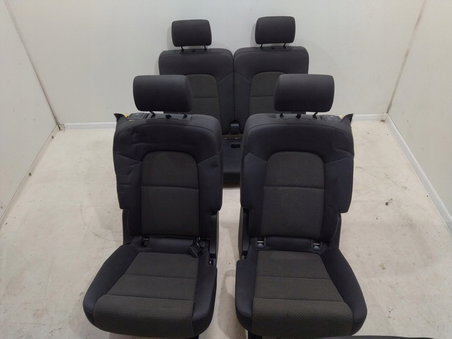 обивка 6 кресла диван материал Audi Q7 4L 2005-2014r
