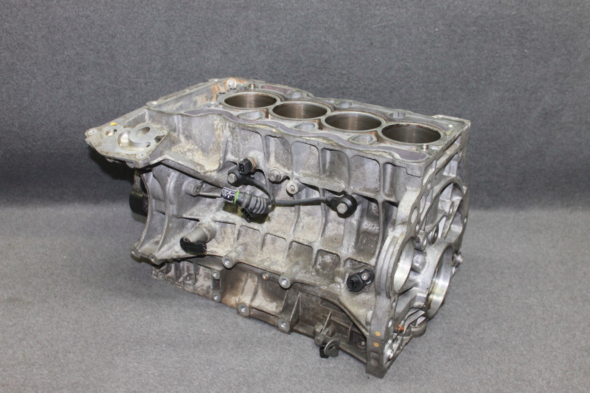 BMW E81 E87 E88 E90 E60 E61 1.8i 2.0i N43B20A BLOK Motore