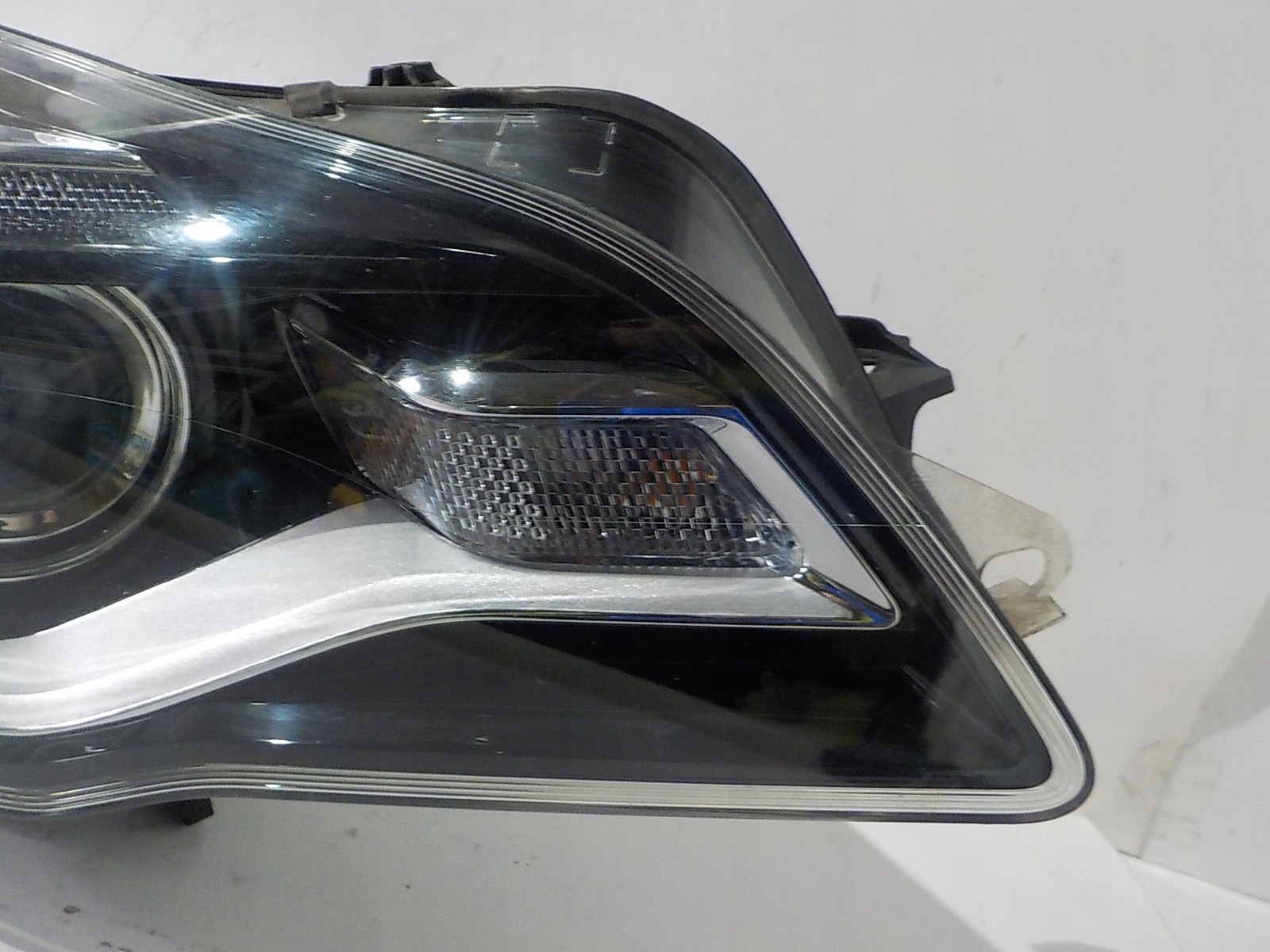OPEL INSIGNIA A LIFT light right front front UK
