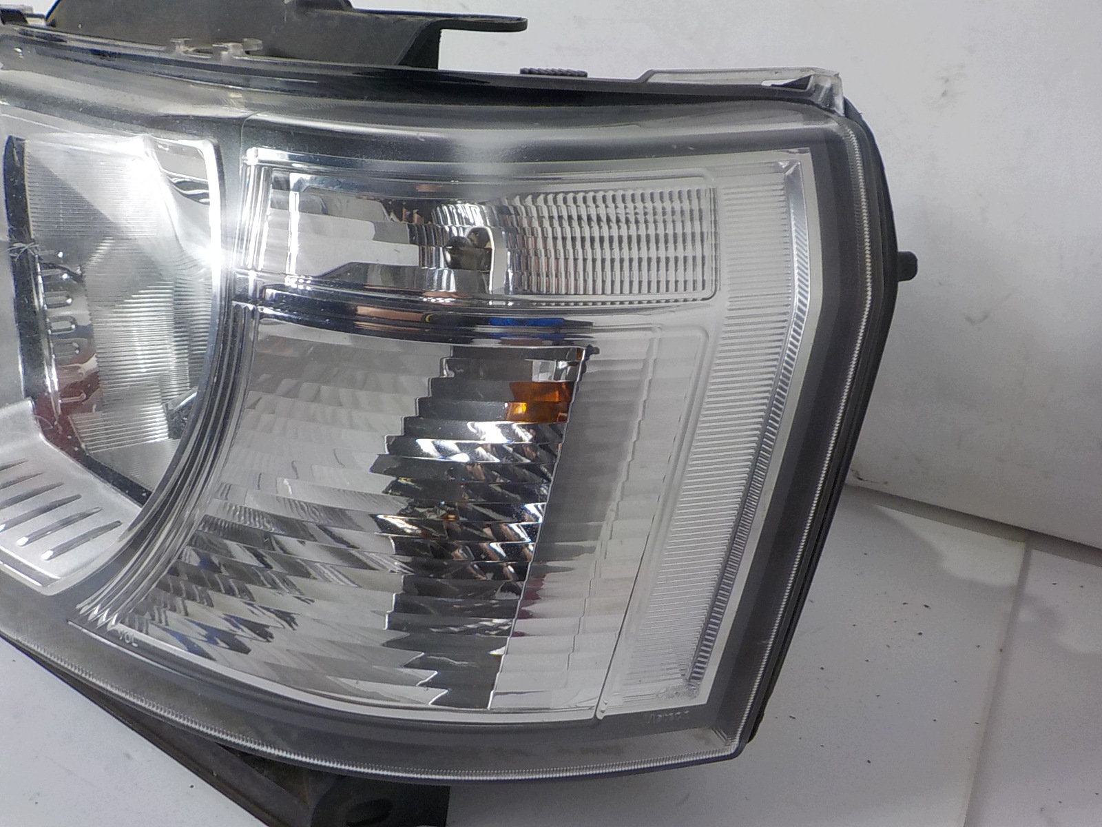 LAND ROVER FREELANDER II light left front front UK