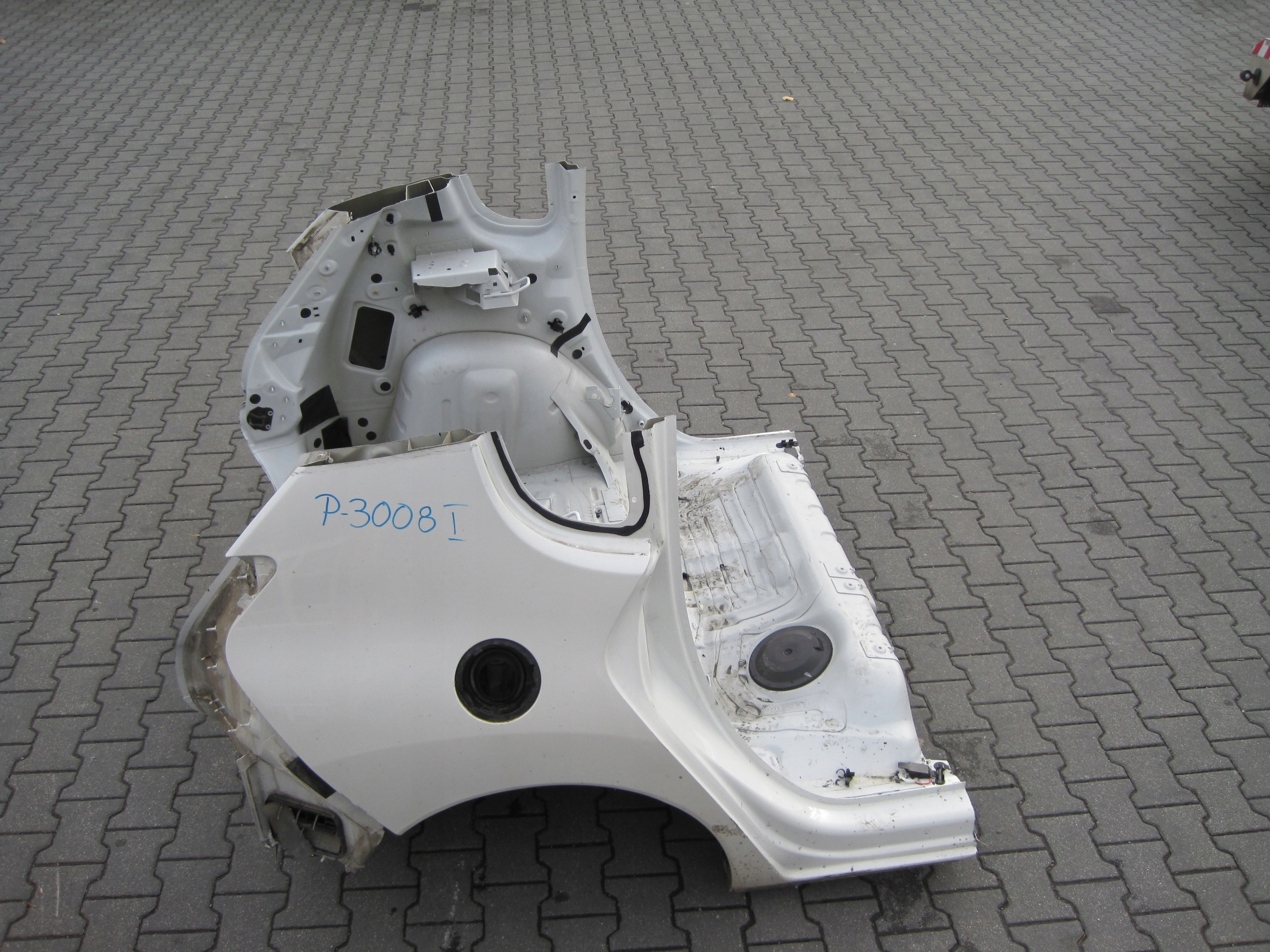 LONGHERONE parafango posteriore Coppa PEUGEOT 3008 e