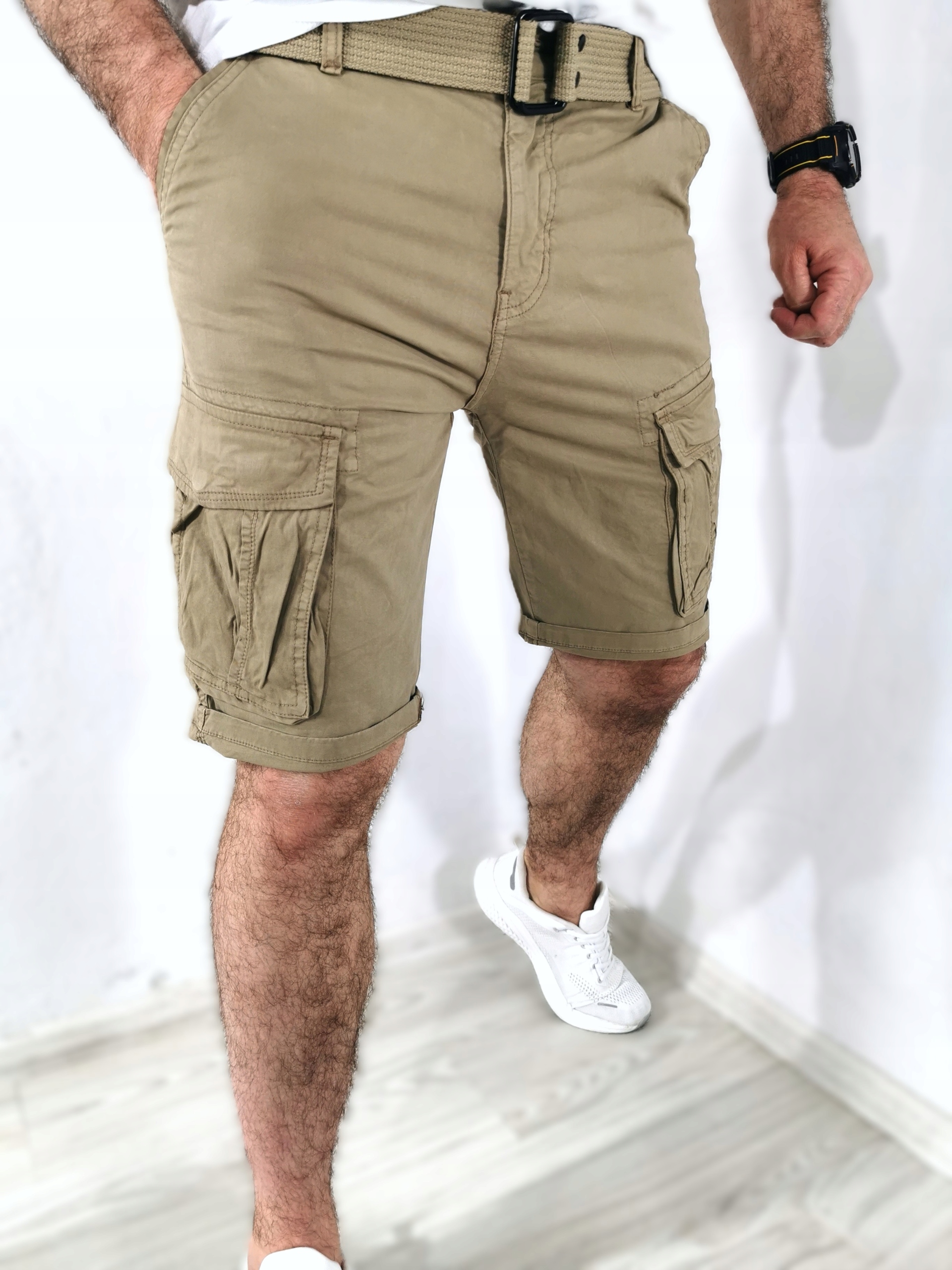 Krátké kraťasy kapsáče béžové Pásek V 36