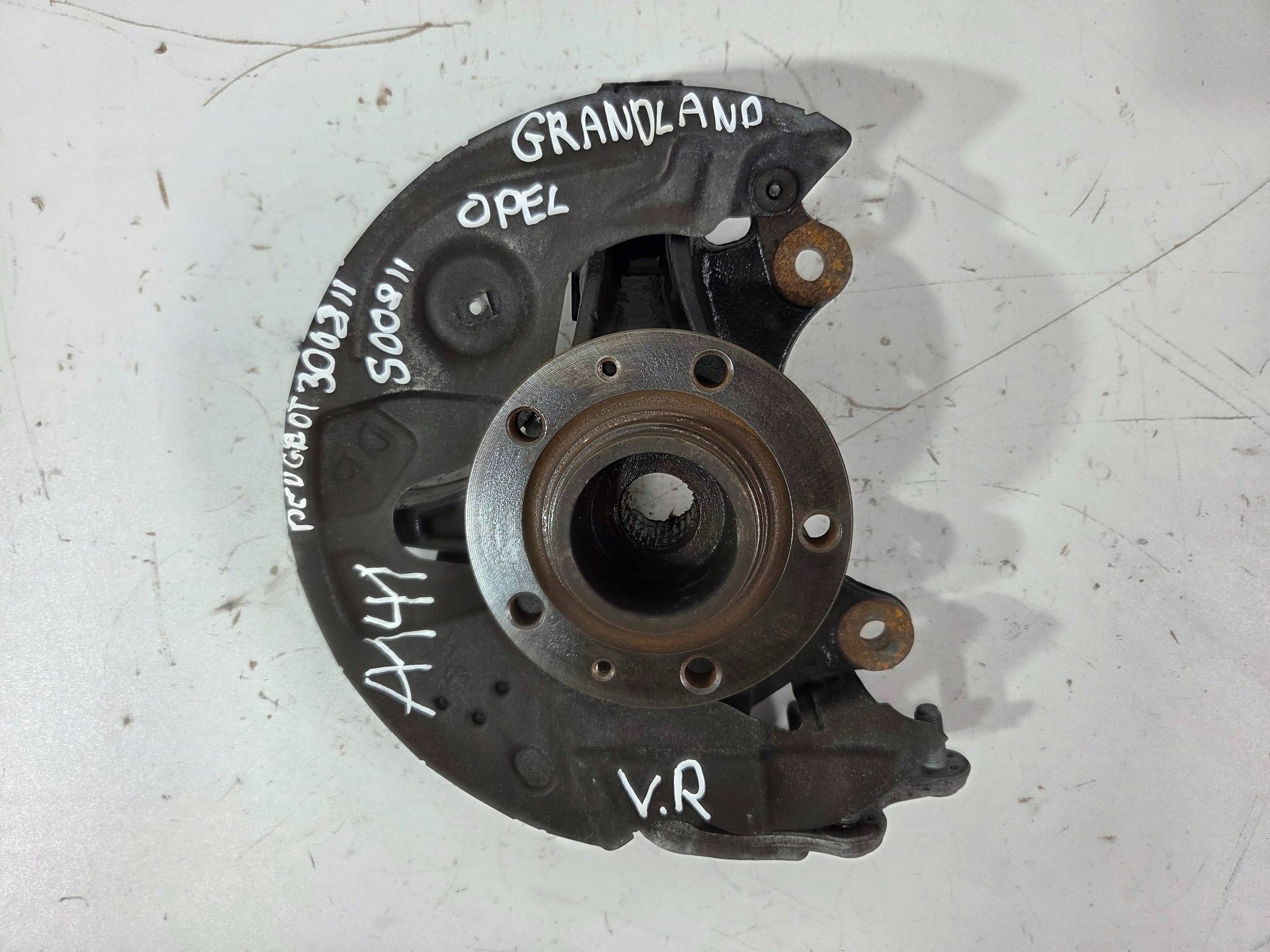 Opel Grandland X swing front right P65 (A141)