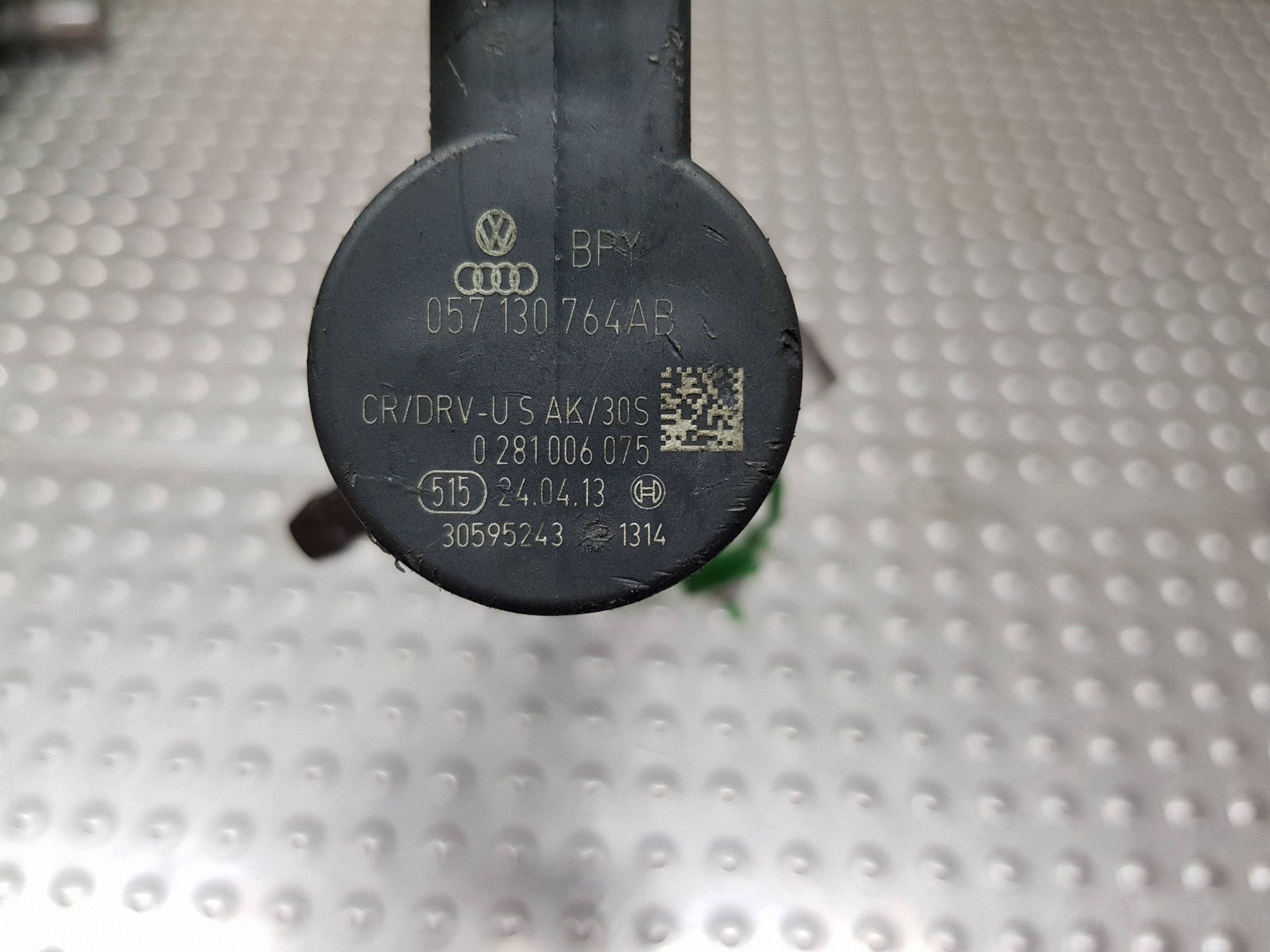 Rampe injection Capteurs 04L089B OCTAVIA III A3 8V LEON GOLF VII 2.0 TDI