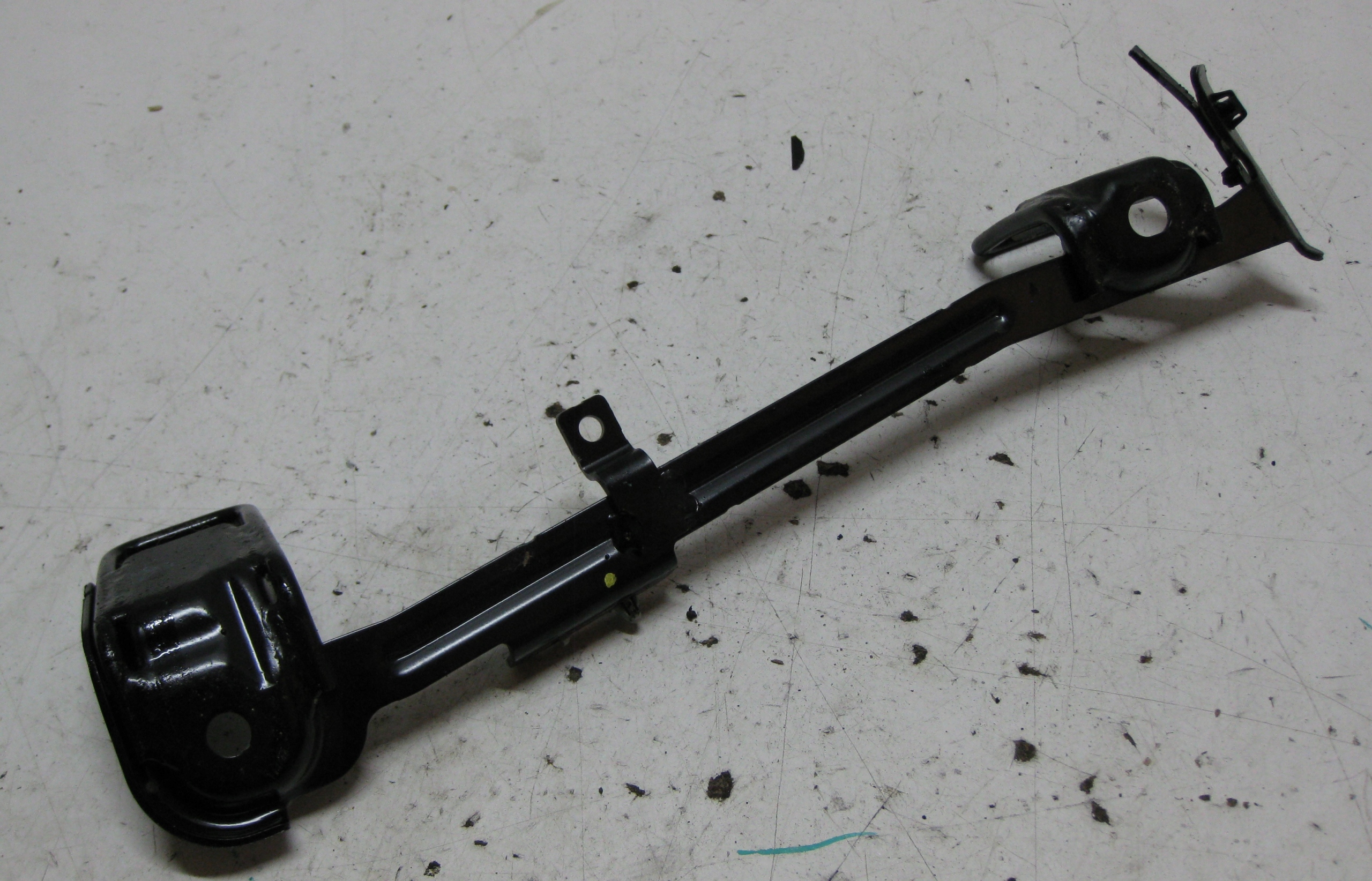 RENAULT KADJAR 1.6 DCI 15R holder bracket FOTELIKA ISOFIX left