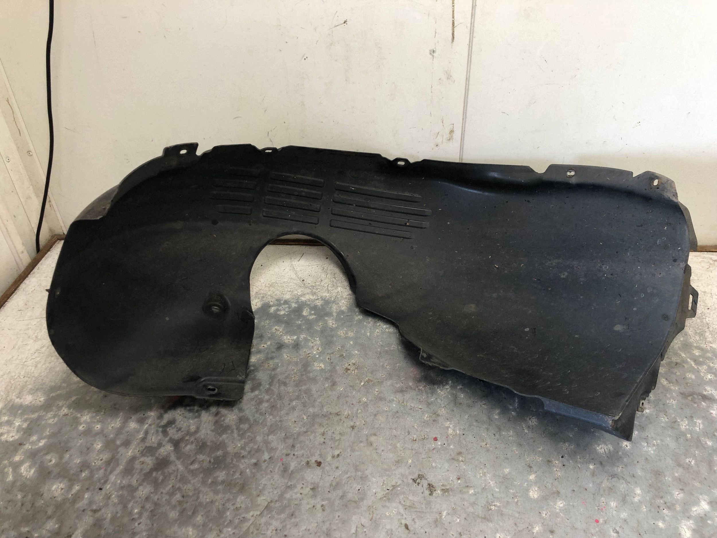 podblatník levý předek VW GOLF VII KOMBI 5G0805977C