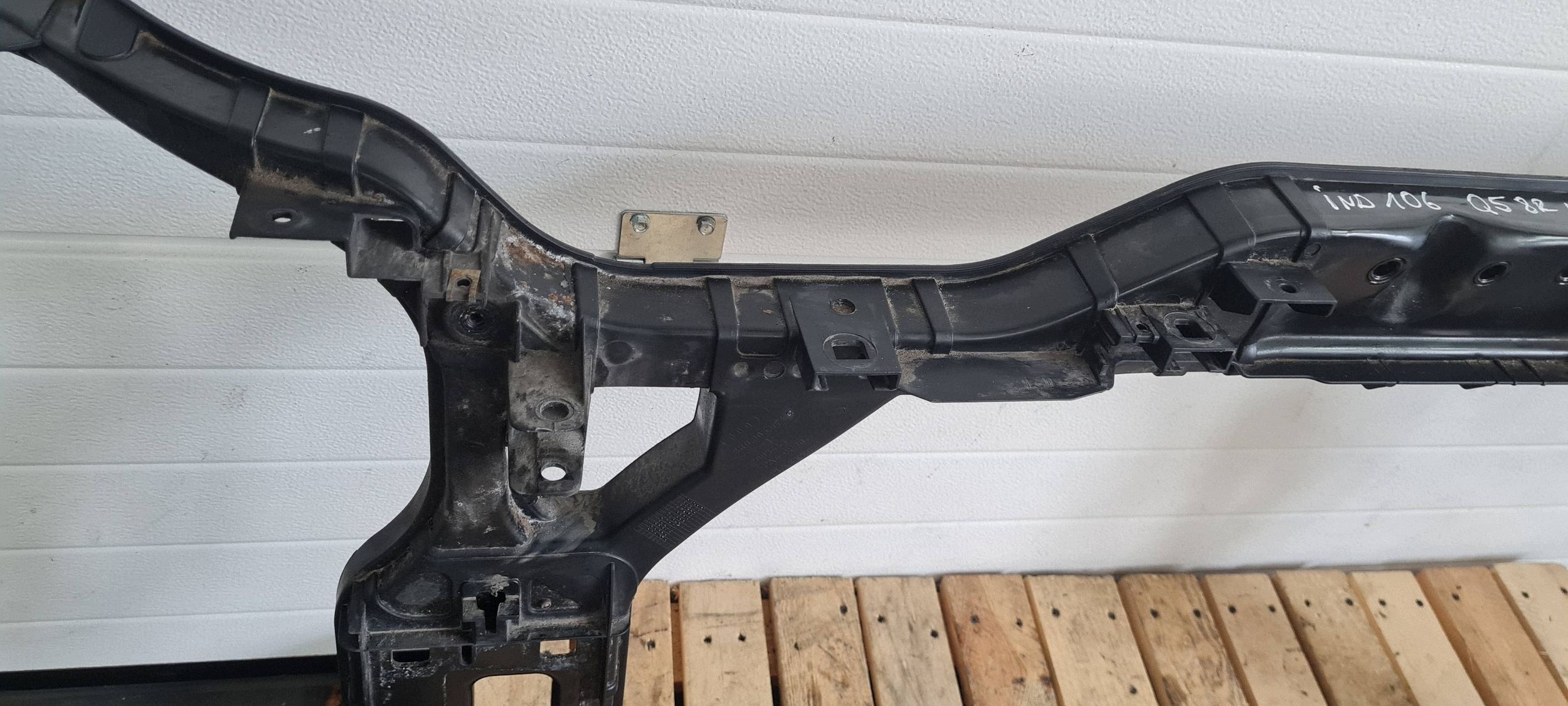 Q5 8R SQ5 LIFT support panel for radiators pillar iron ORG 8R0805594C