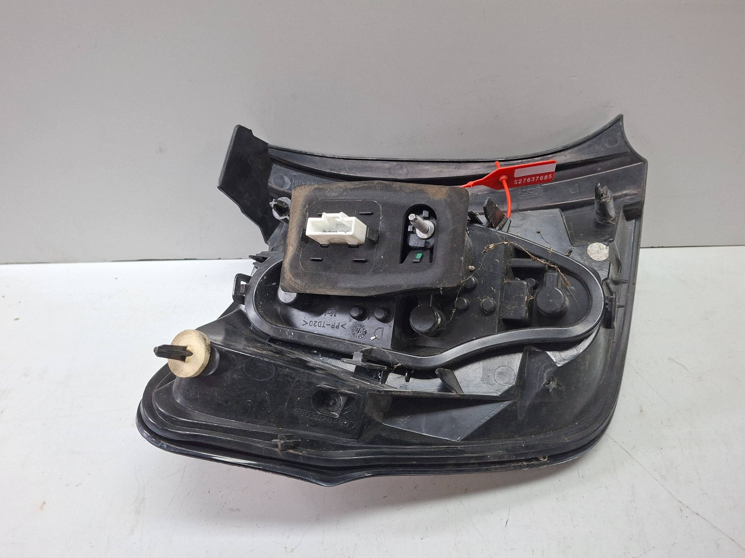 light rear right 9803928480 CITROEN C3 II LIFT 2013