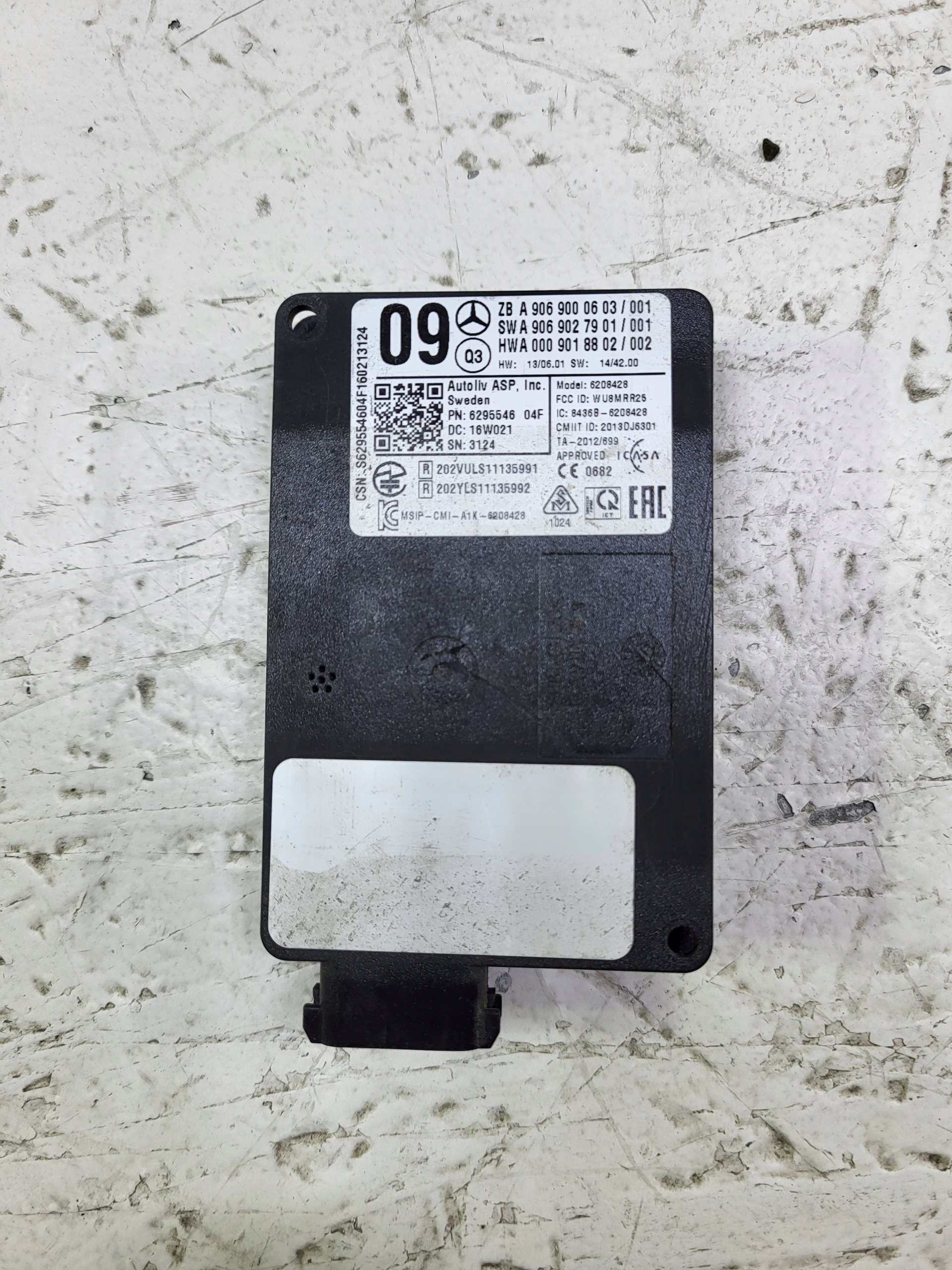 MERCEDES RADAR SENSOR A9069000603