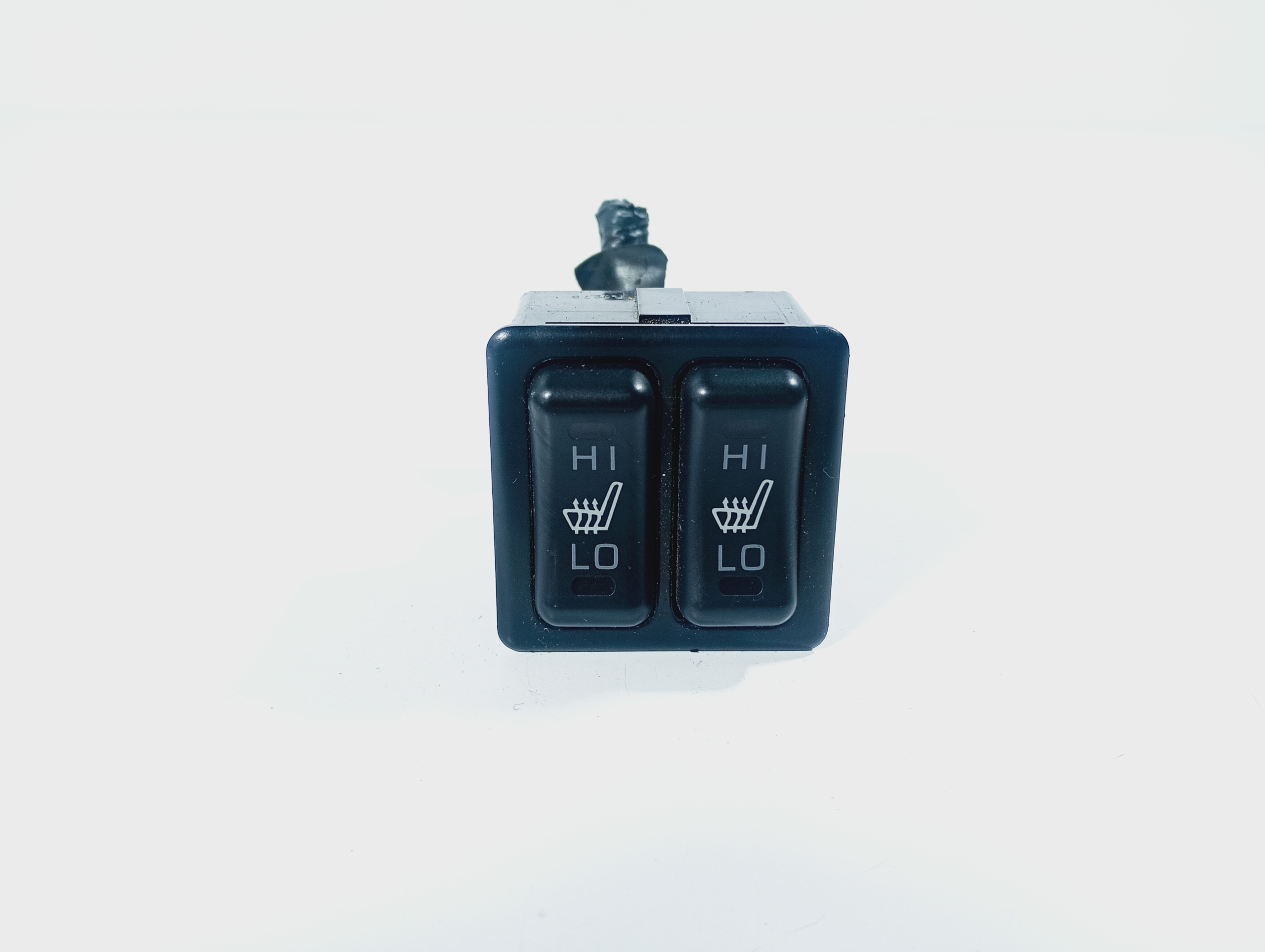 schalter panel heizung sitze OE 6427B MITSUBISHI Outlander 1 und 03-06