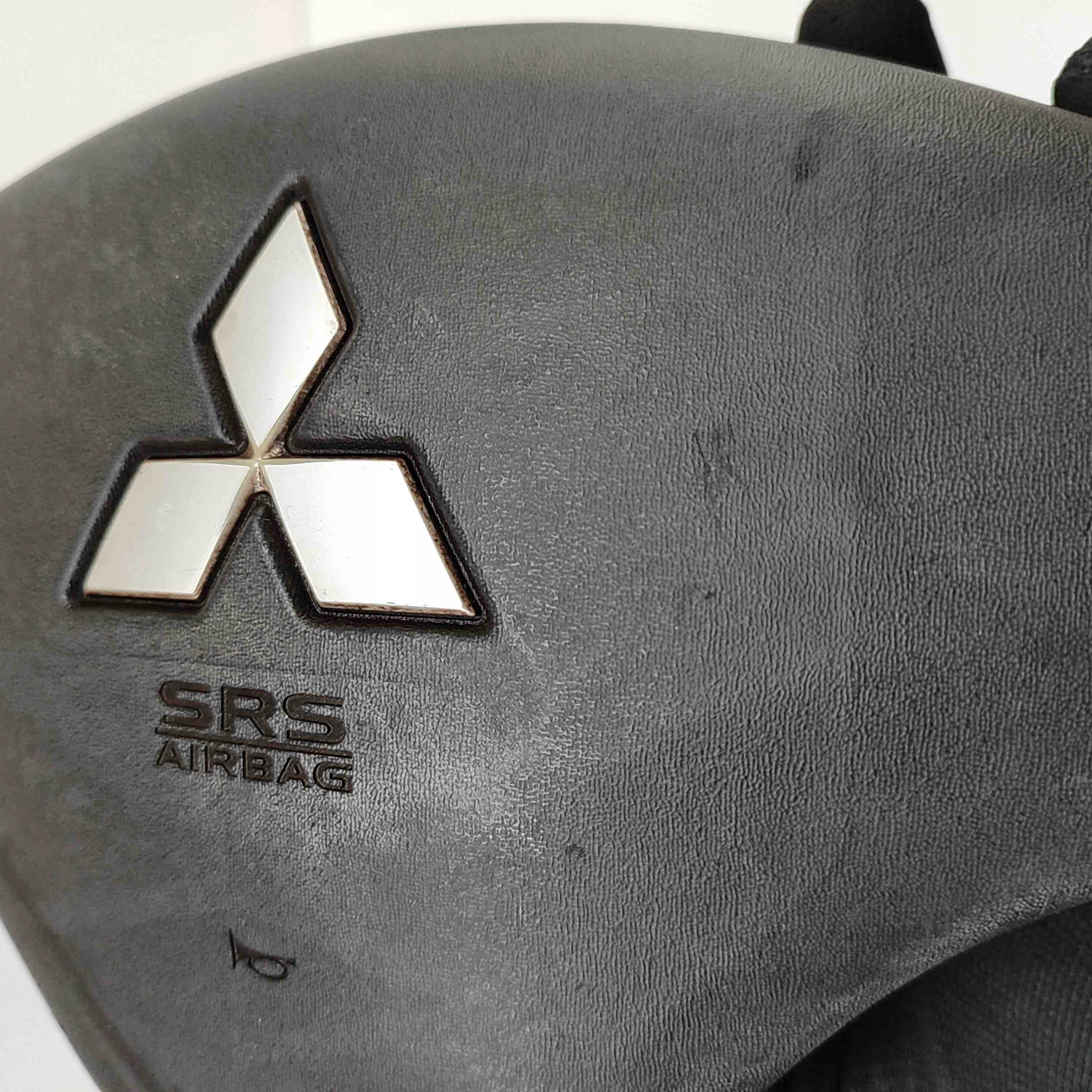 подушки безопасности водители mitsubishi L200 MR992559 2.5л Дизель 2006