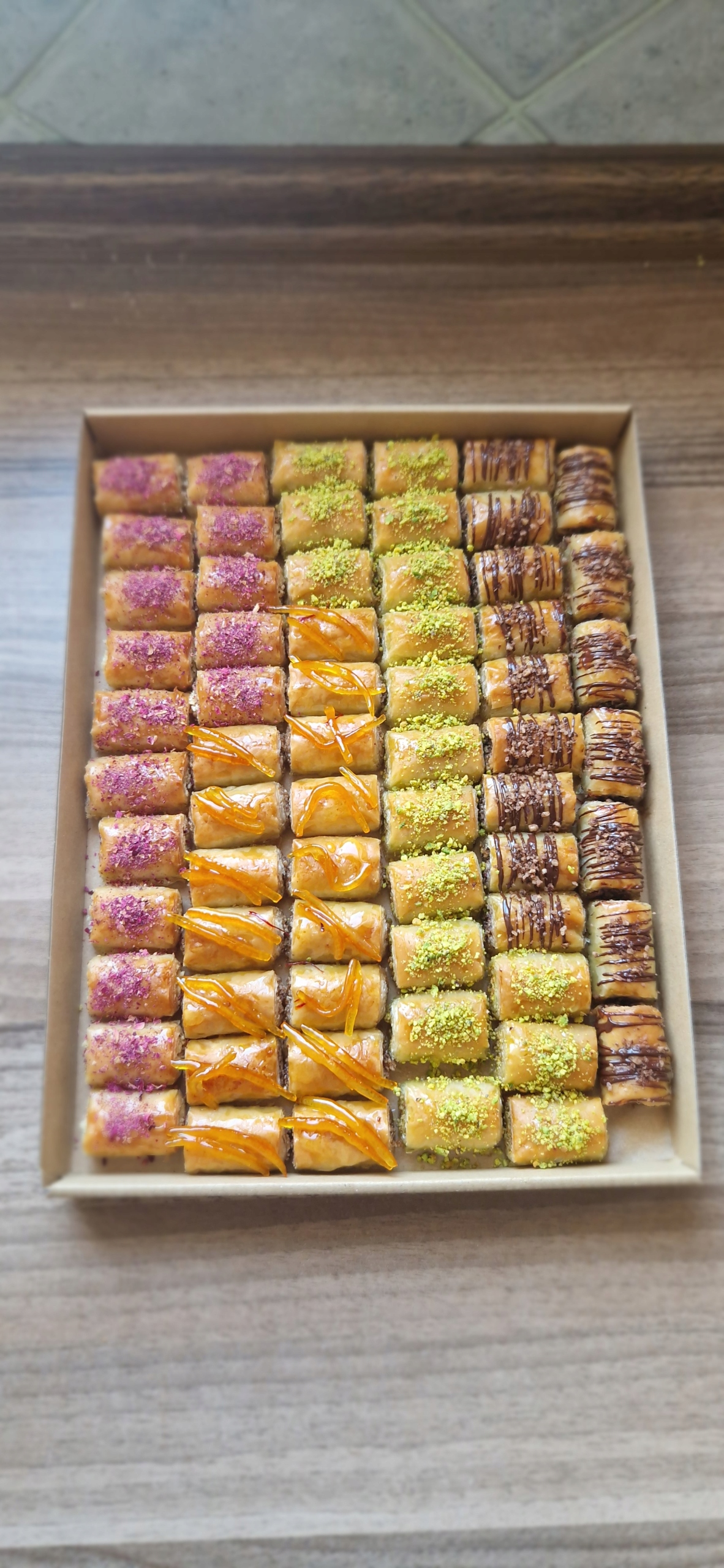 Baklava Mix Baklawa ciastka ciasteczka kruche słodkie do kawy 1000 g