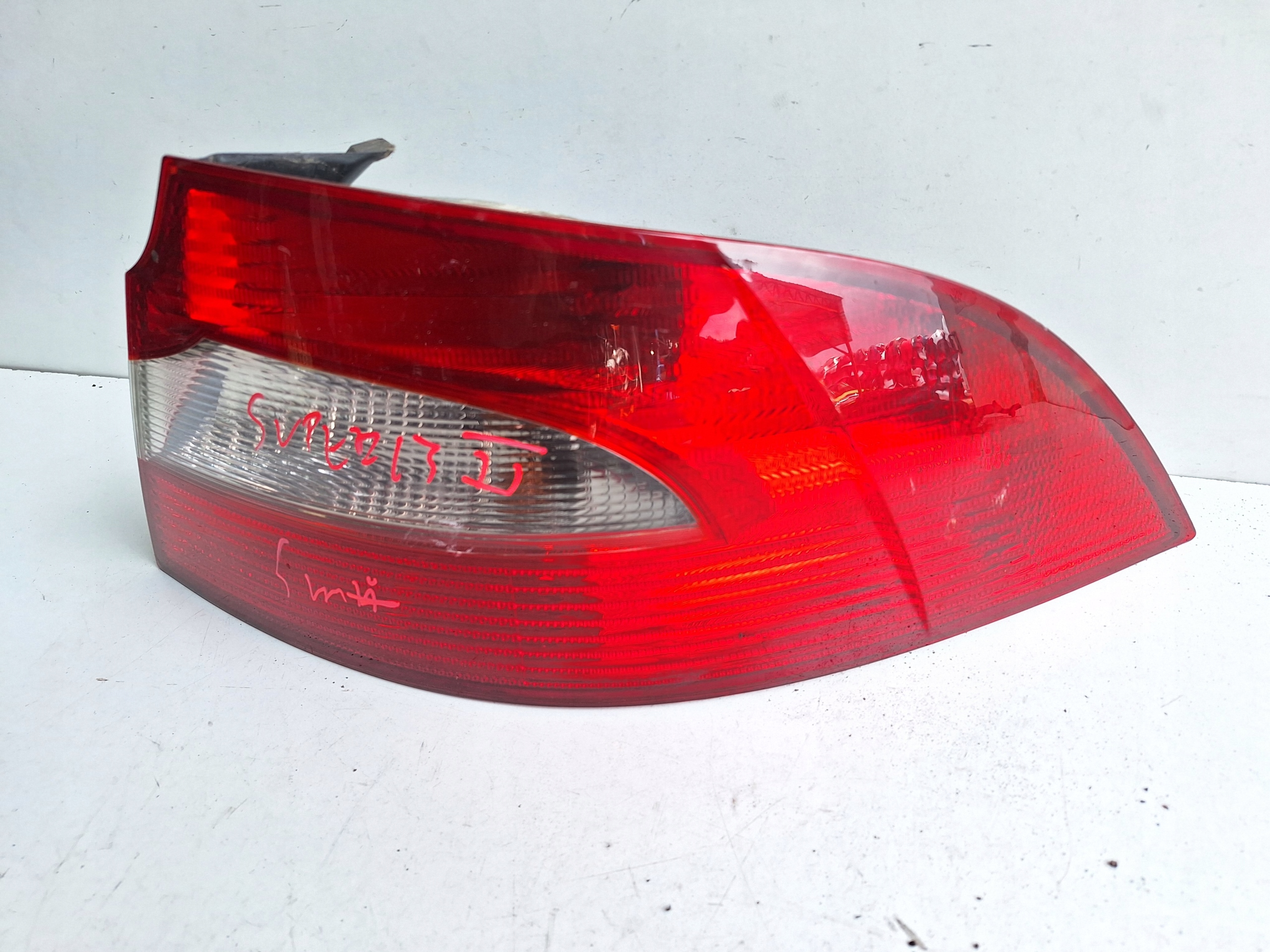 SKODA SUPERB II 3T HB 08-13 light rear part right