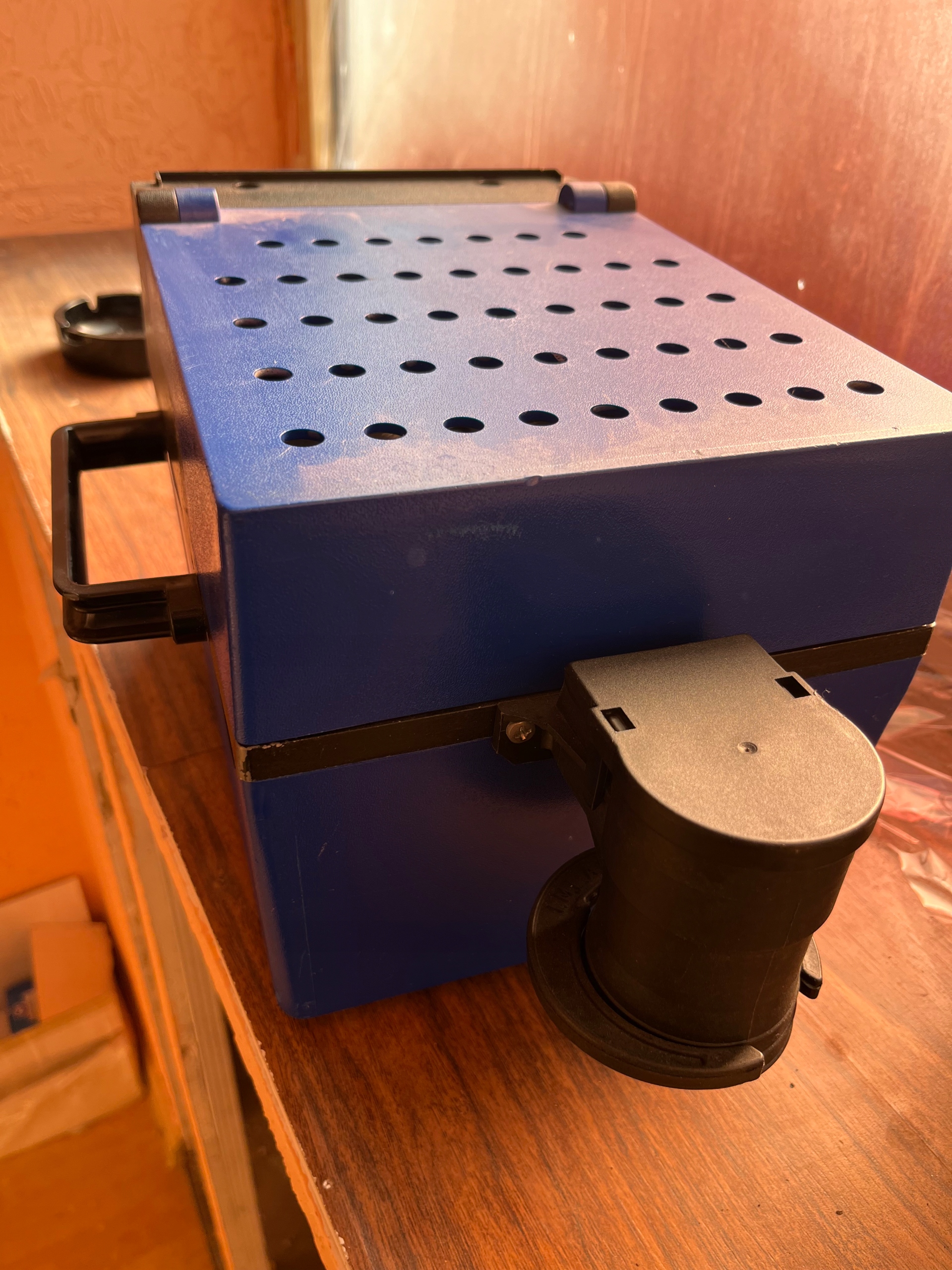 ręczna liczarka do bilonu nie wymaga prądu