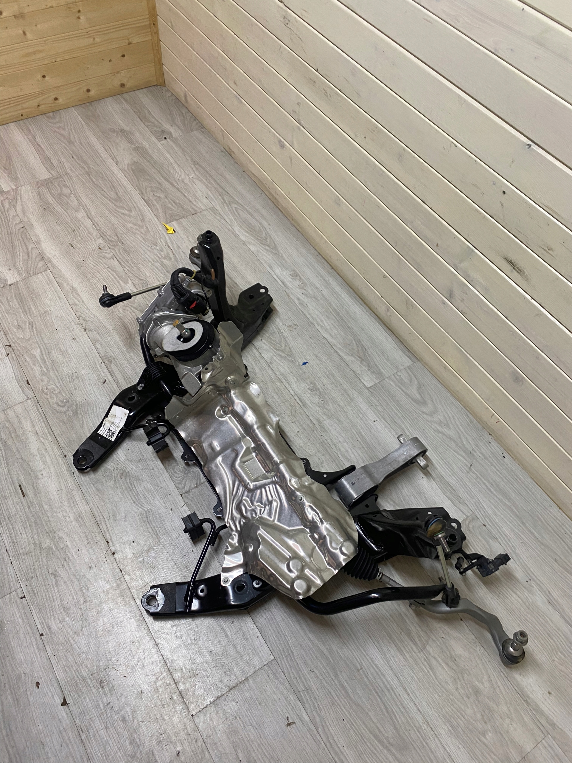 BMW X1 F48 subframe axle beam control 6872729 5A4CE68