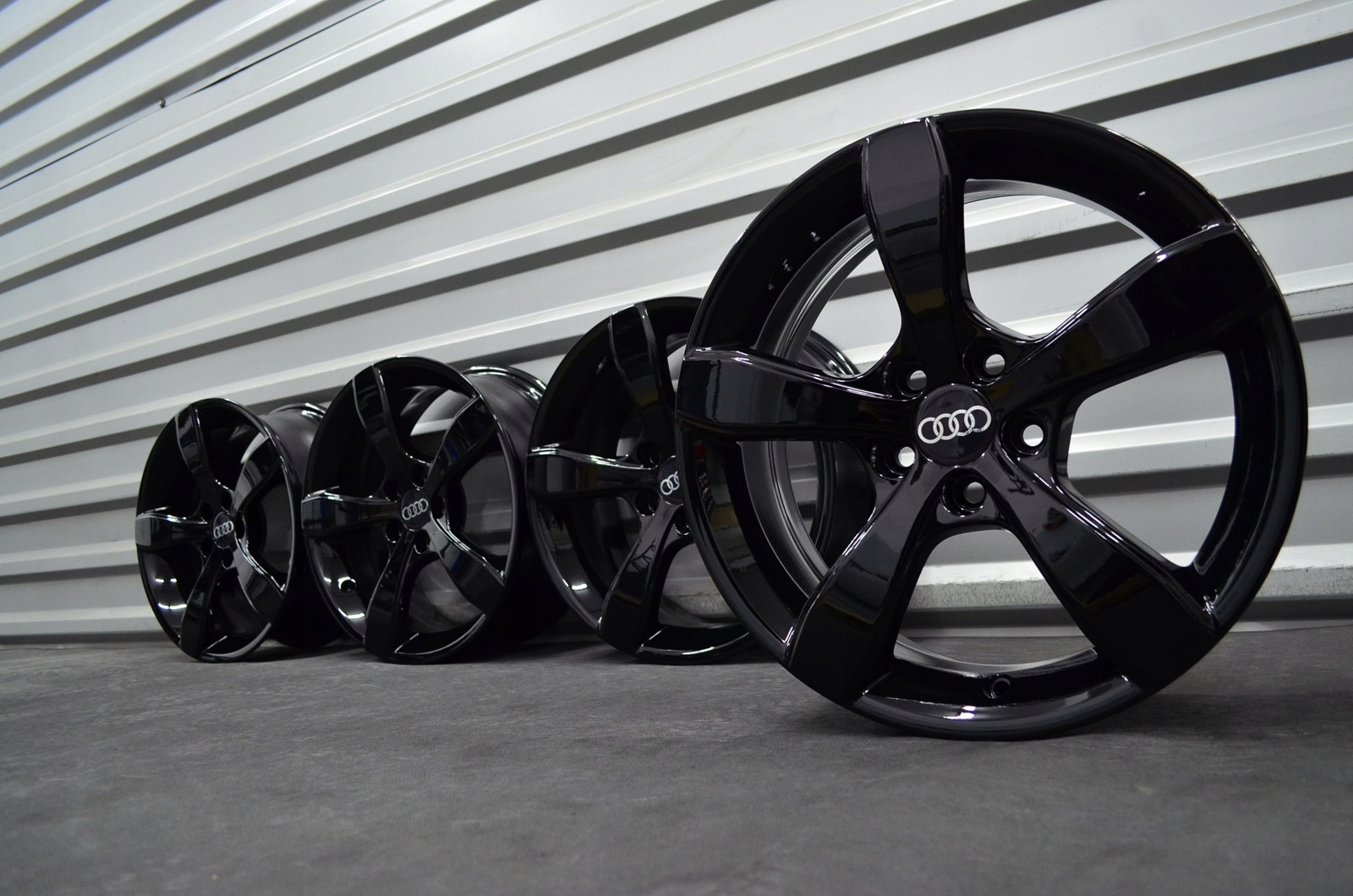 Диск алюминий audi запчасть 6. 0" x 16" 5x100