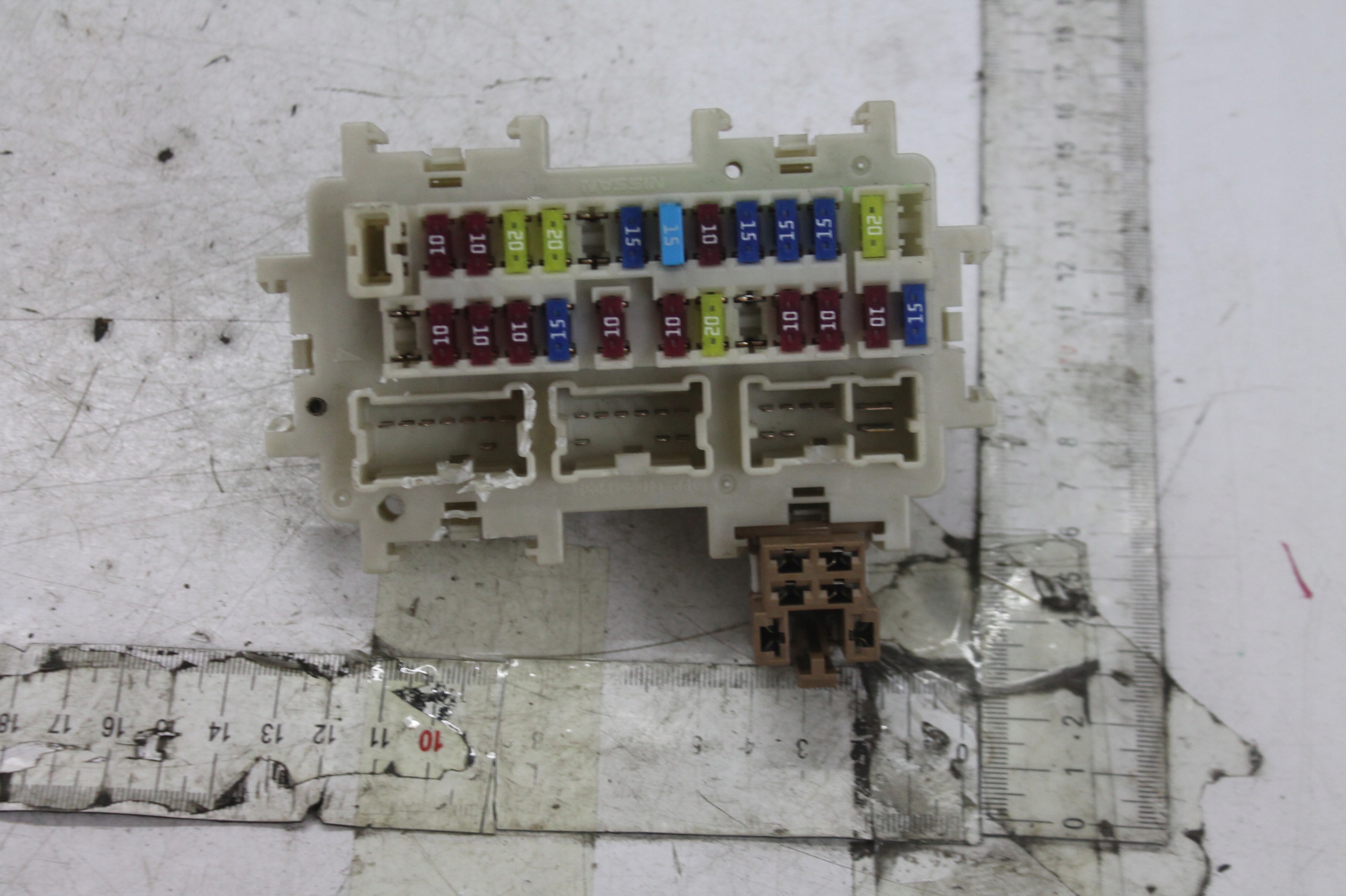 MODULE FUSIBLES RENAULT KOLEOS 2.0 DCI 07