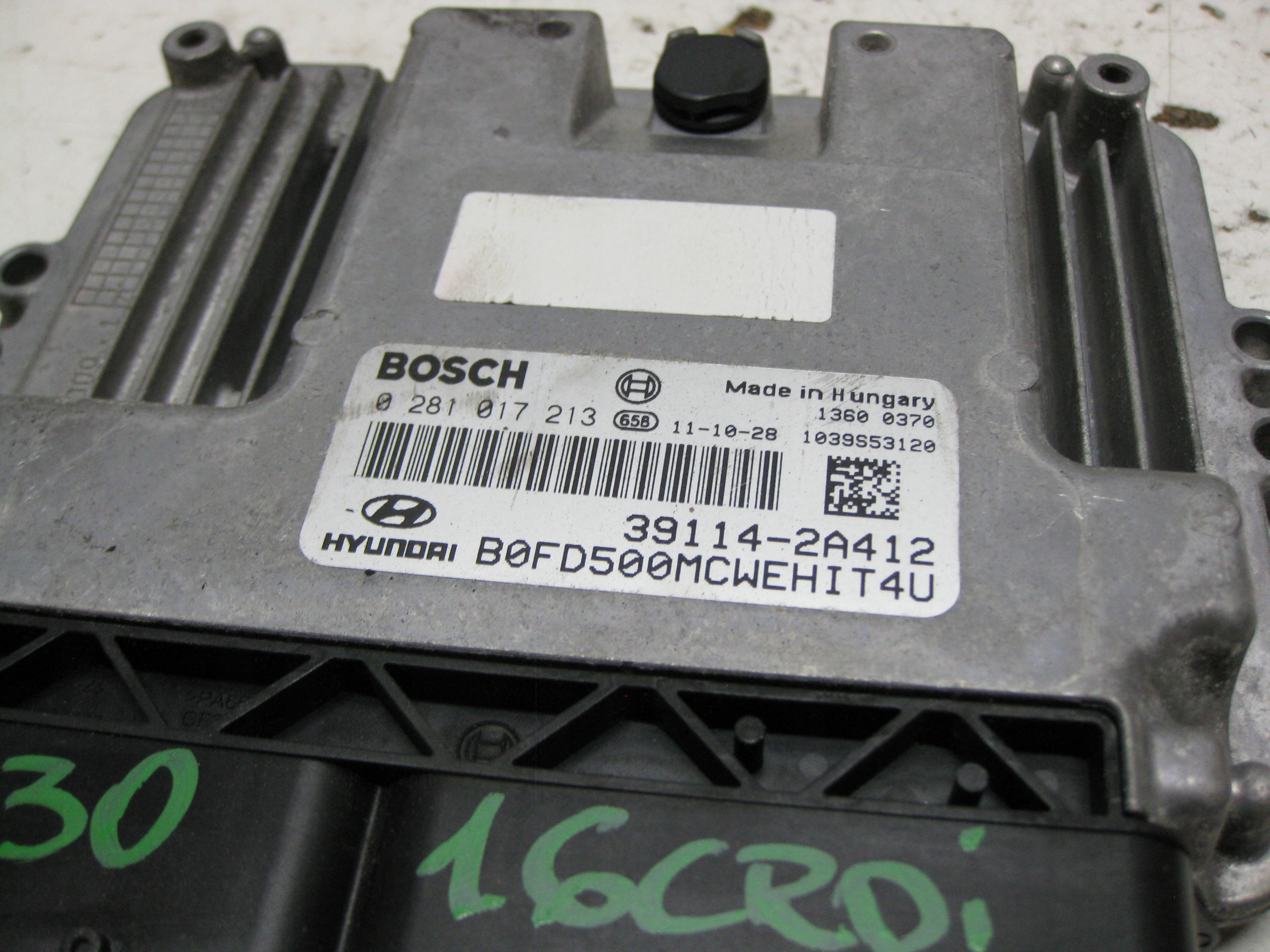 HYUNDAI I30 1.6 CRDI 12R computer control unit of the engine 39114-2A412