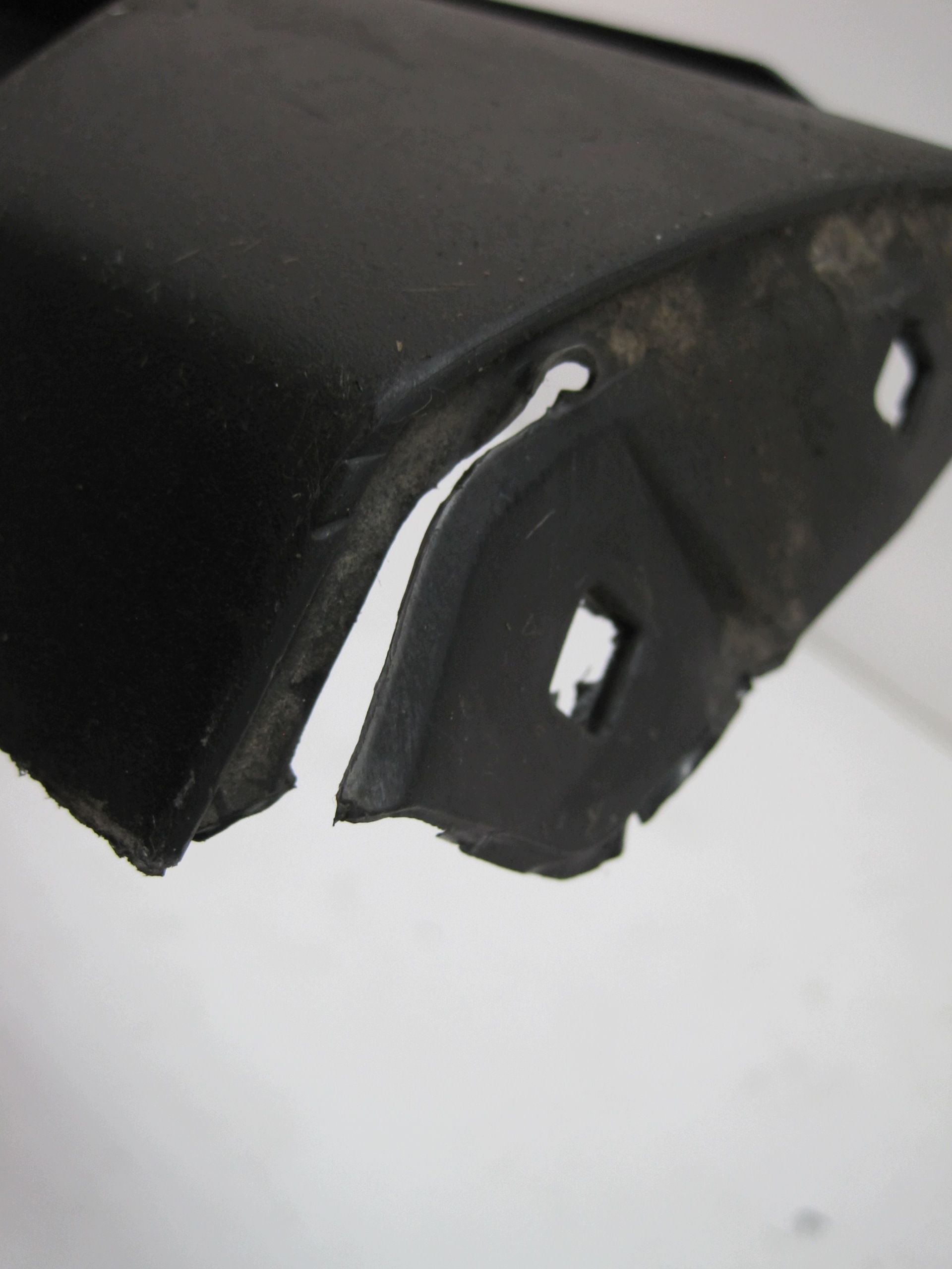cap moulding threshold TOYOTA YARIS CROSS left