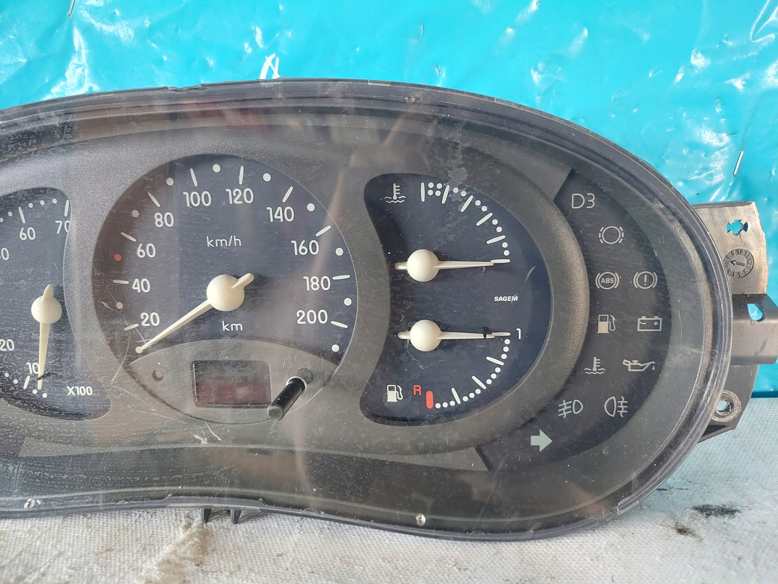 dials clock CLIO II 1.2 B 7700410432F