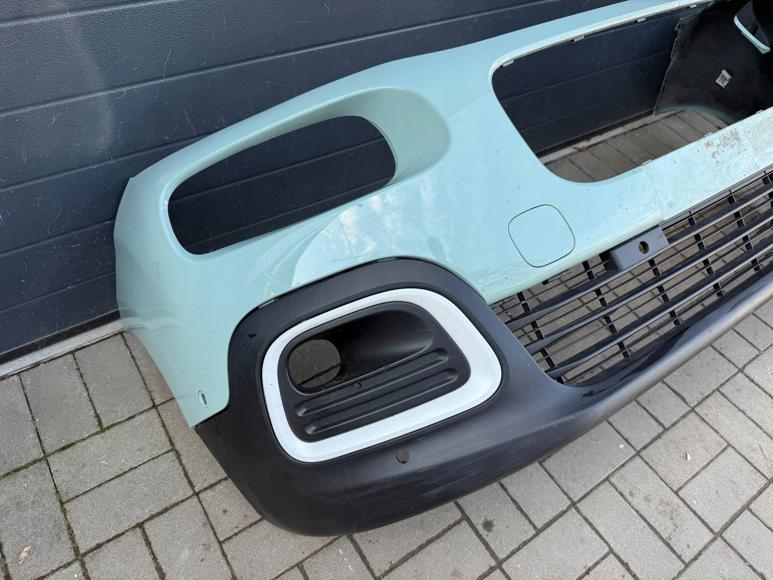 Citroen Berlingo 4 IV 18- nárazník předek přední