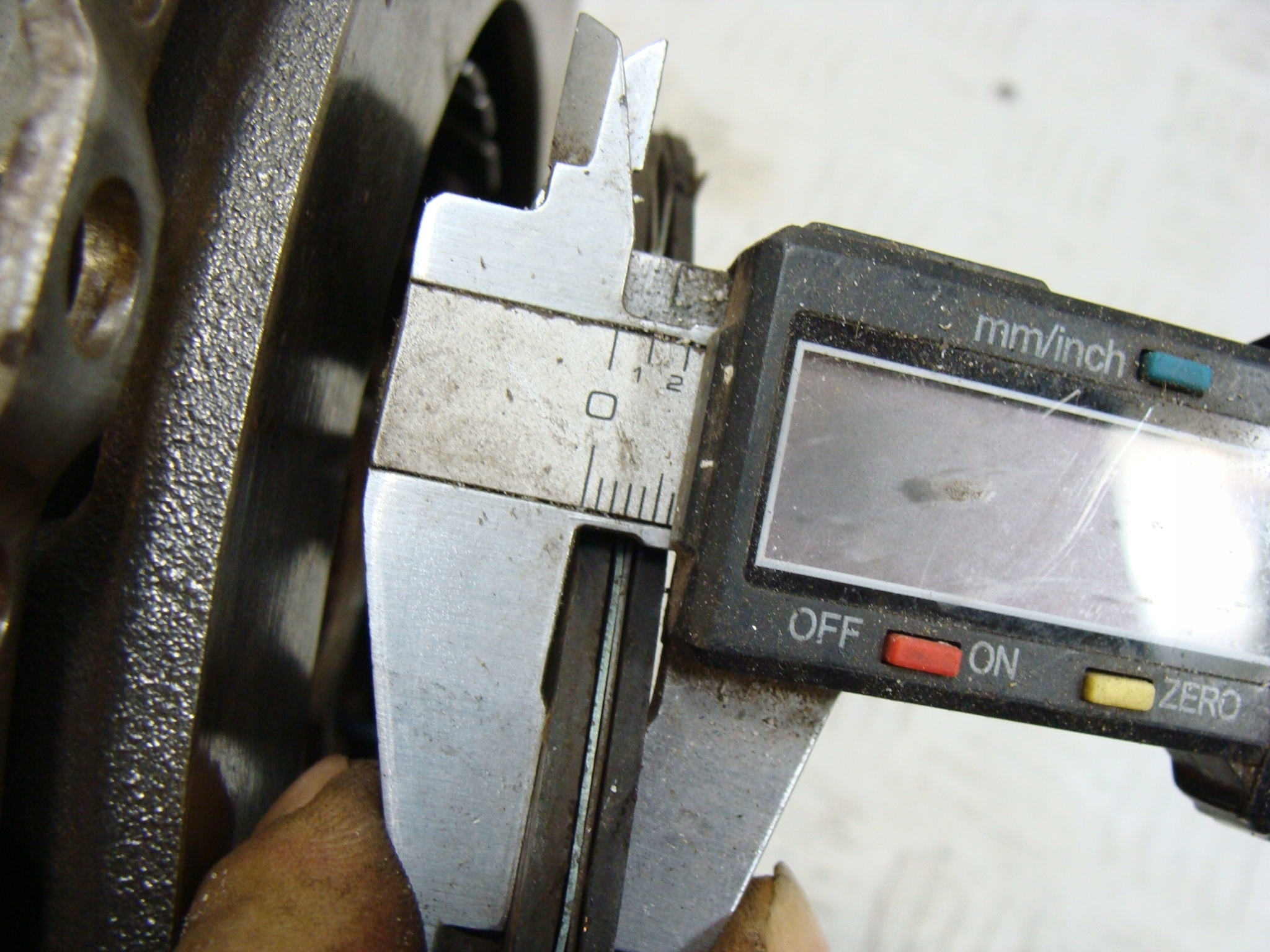 BMW E90 2.0i N45 DOCISK SPRZĘGŁA LUK Numer katalogowy części LAOAN