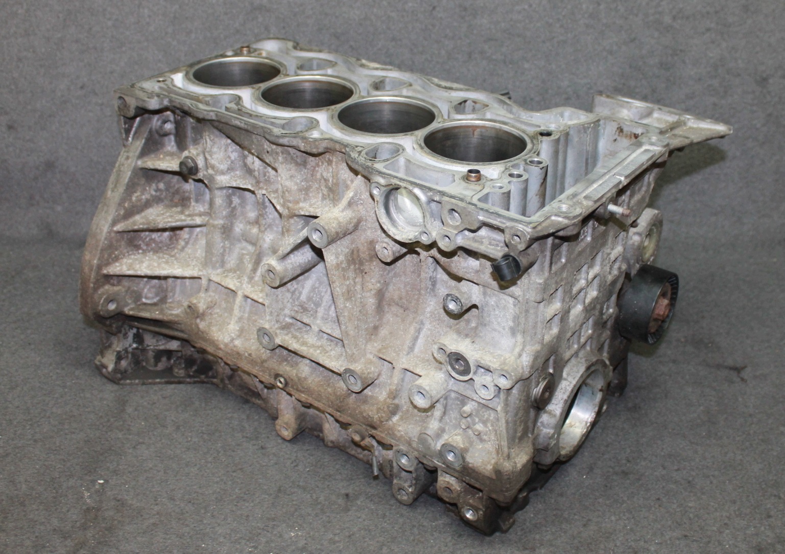 BMW E81 E87 E88 E90 E60 E61 1.8i 2.0i N43B20A BLOK Motore