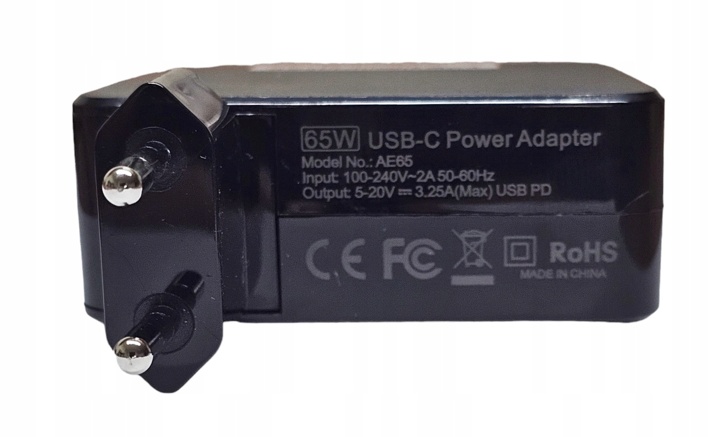 Uniwersalny zasilacz ładowarka 65W do laptopów z wejściem USB-C Type-C Marka Inna