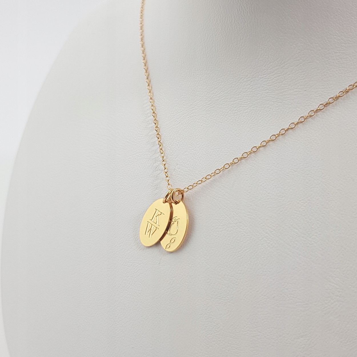 

Dwa Owale łańcuszek z grawerem na Prezent