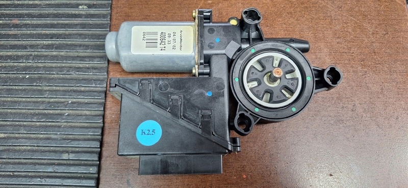 mini motor windows VW POLO right front 6Q2959801A