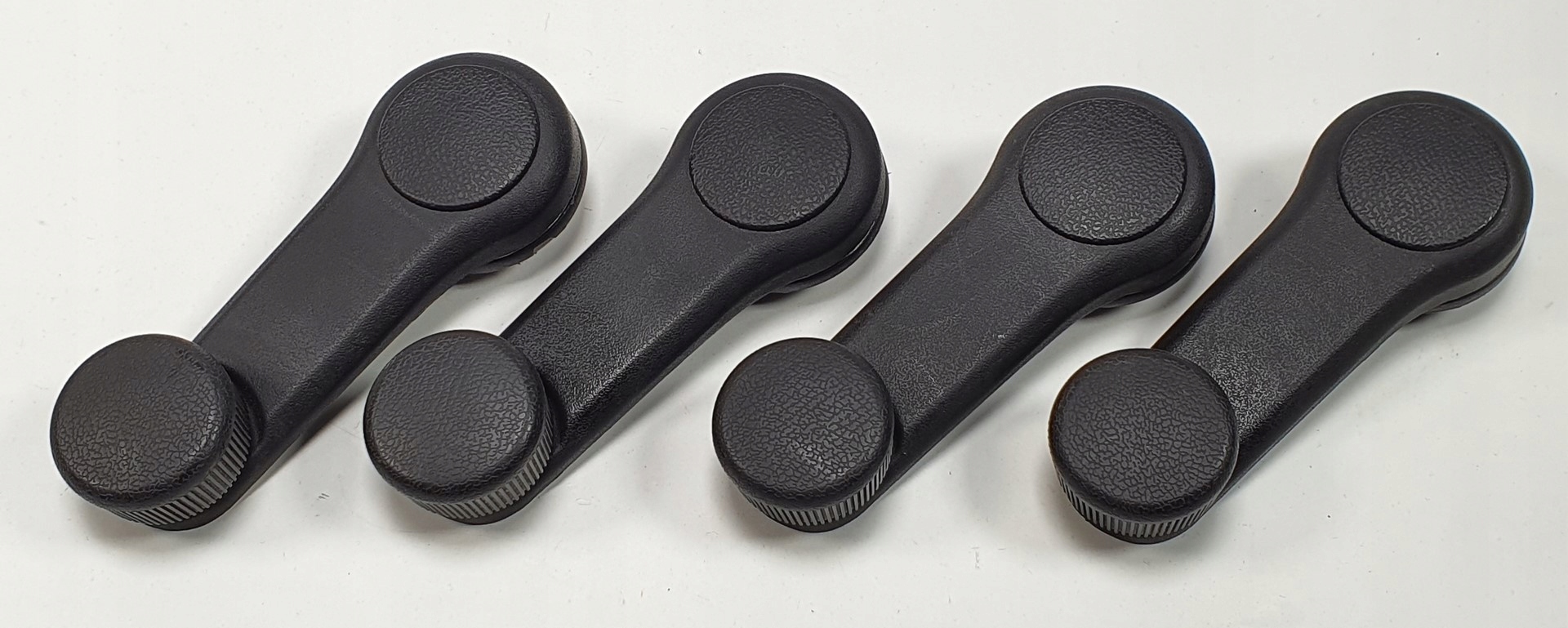 KORBKA OPUSZCZANIA SZYBY KIA PICANTO II 826301M000 Typ samochodu Samochody osobowe